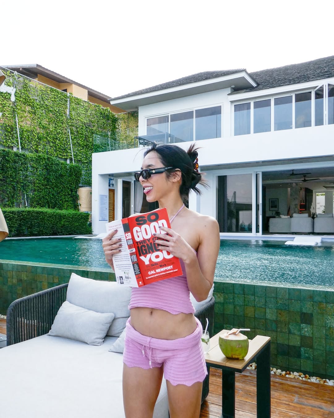 เบเบ้ - ธันย์ชนก ฤทธินาคา