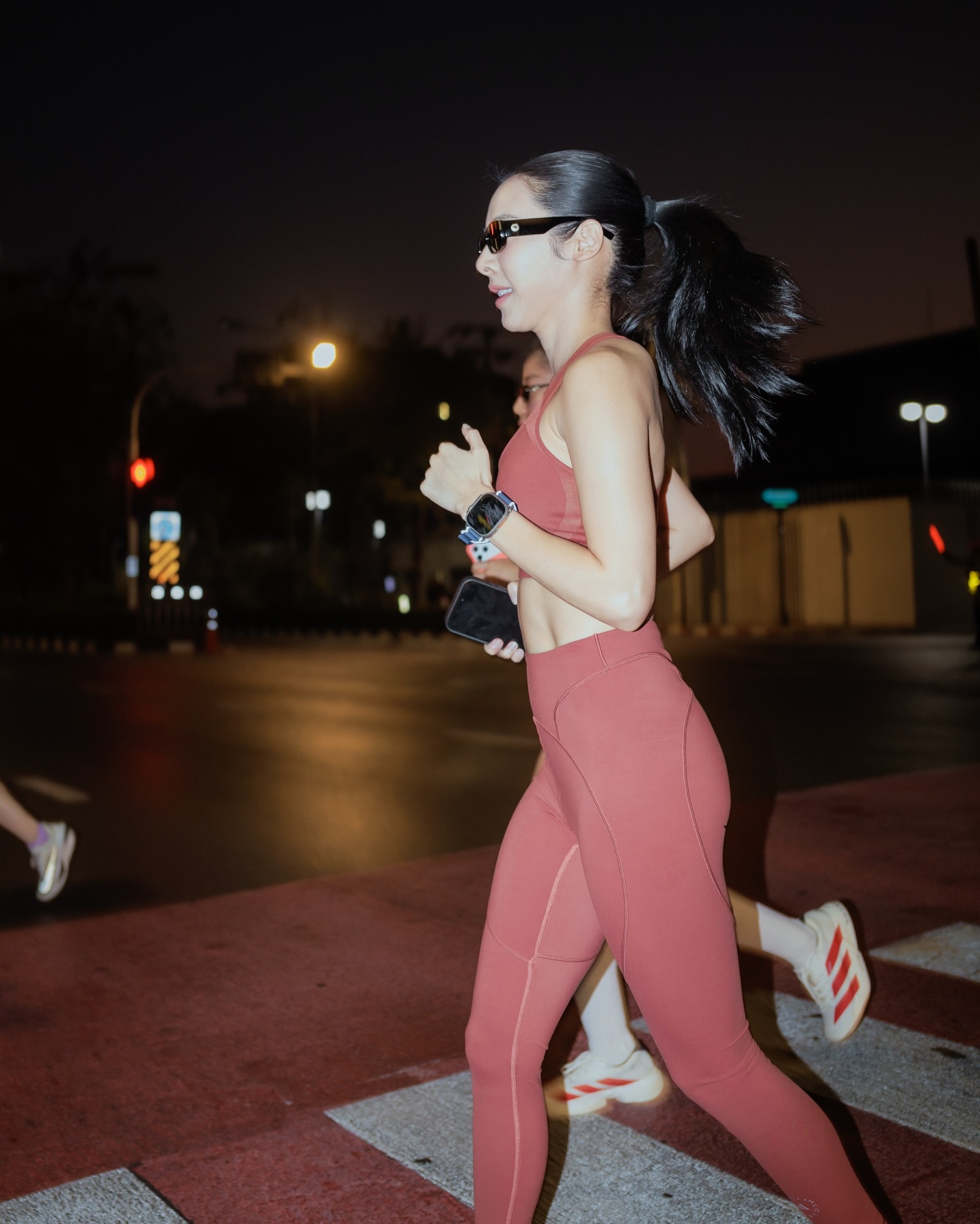 เบเบ้ - ธันย์ชนก ฤทธินาคา