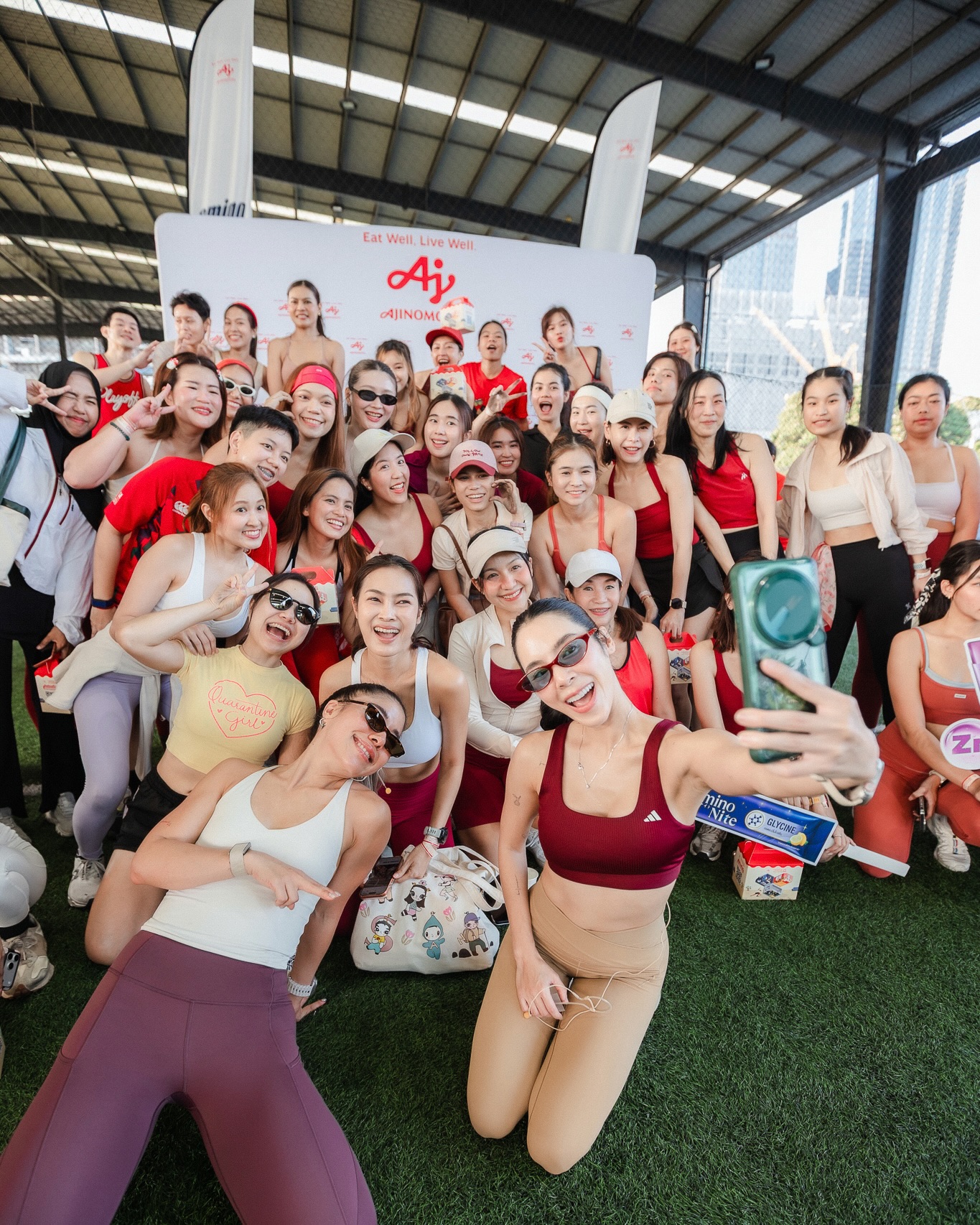 เบเบ้ - ธันย์ชนก ฤทธินาคา