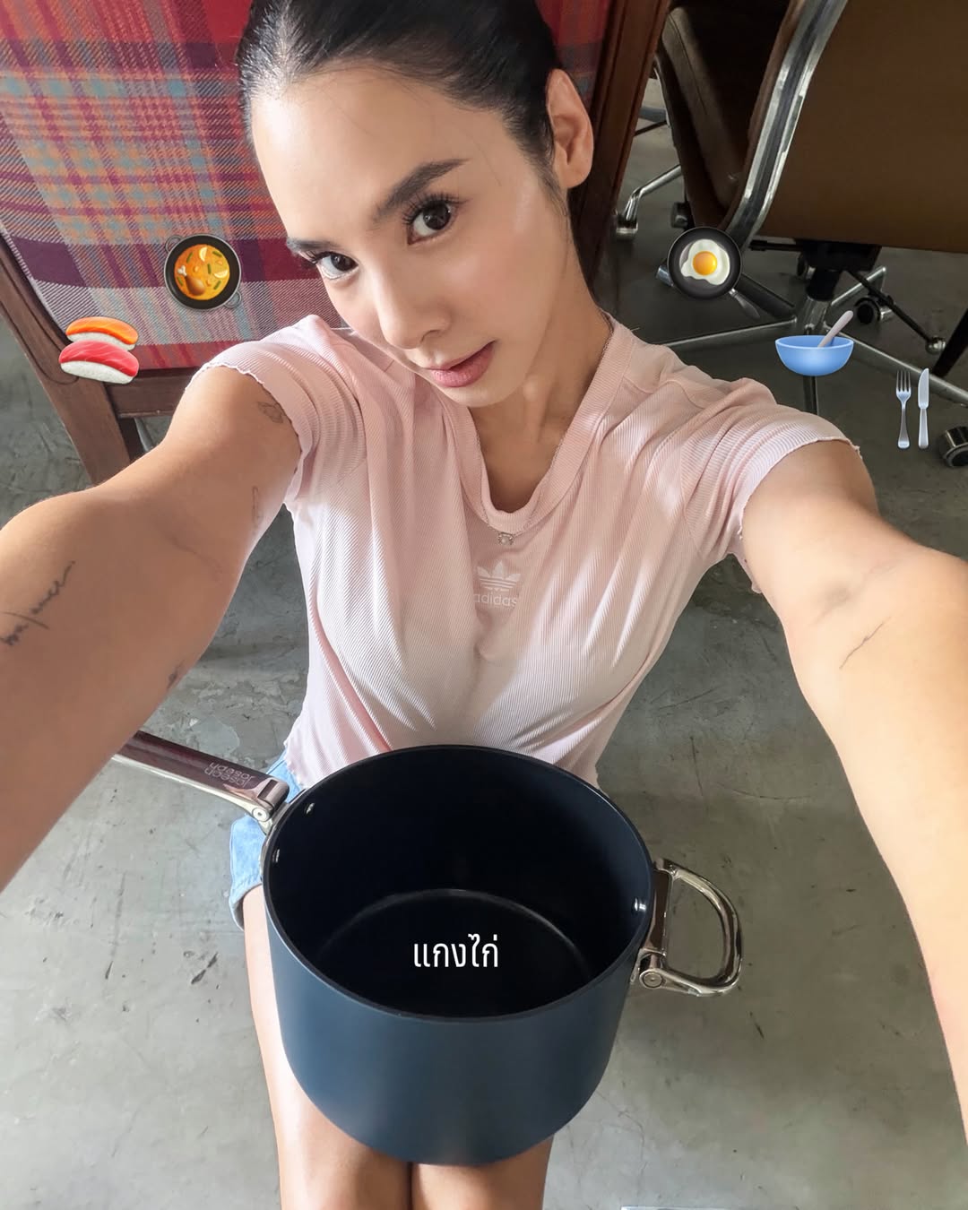 เบเบ้ - ธันย์ชนก ฤทธินาคา