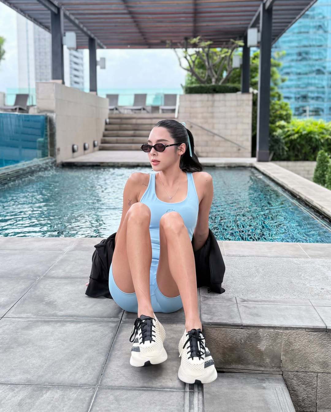 เบเบ้ - ธันย์ชนก ฤทธินาคา