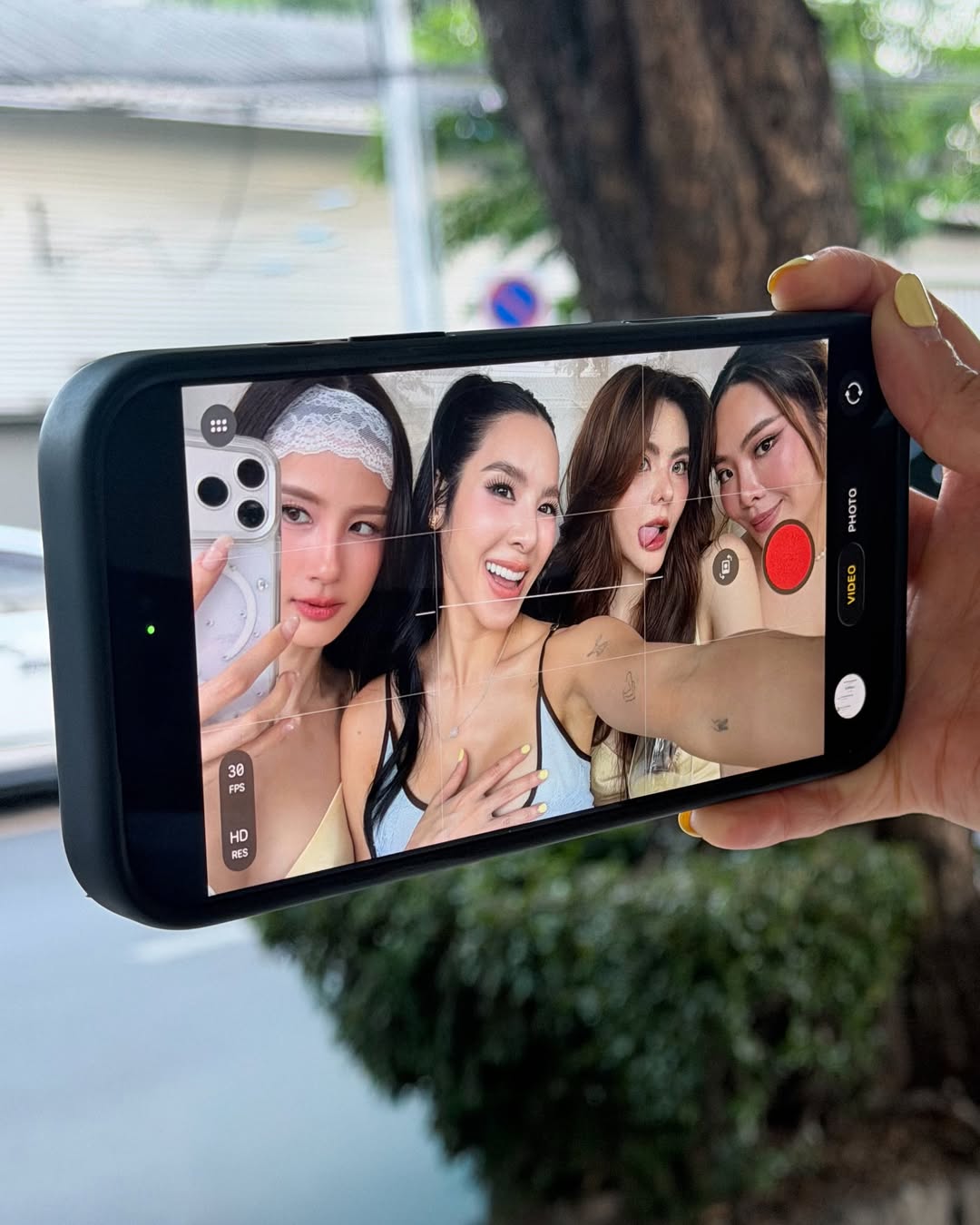 เบเบ้ - ธันย์ชนก ฤทธินาคา