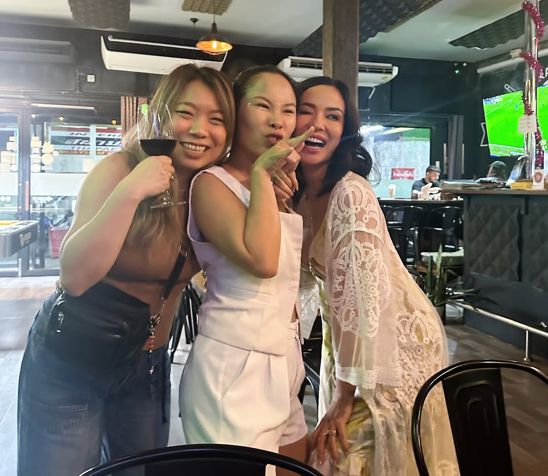 ซูซี่ - สุษิรา แอนจิลีน่า แน่นหนา