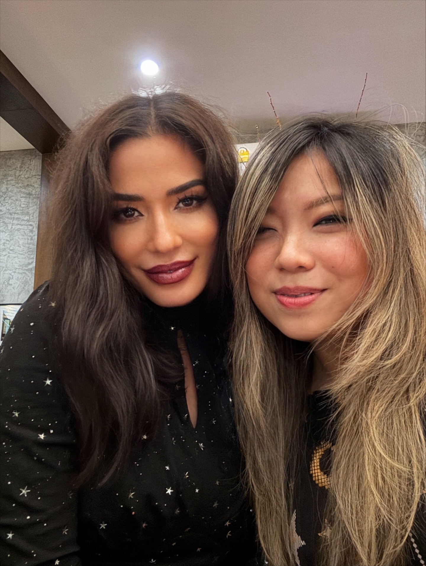 ซูซี่ - สุษิรา แอนจิลีน่า แน่นหนา