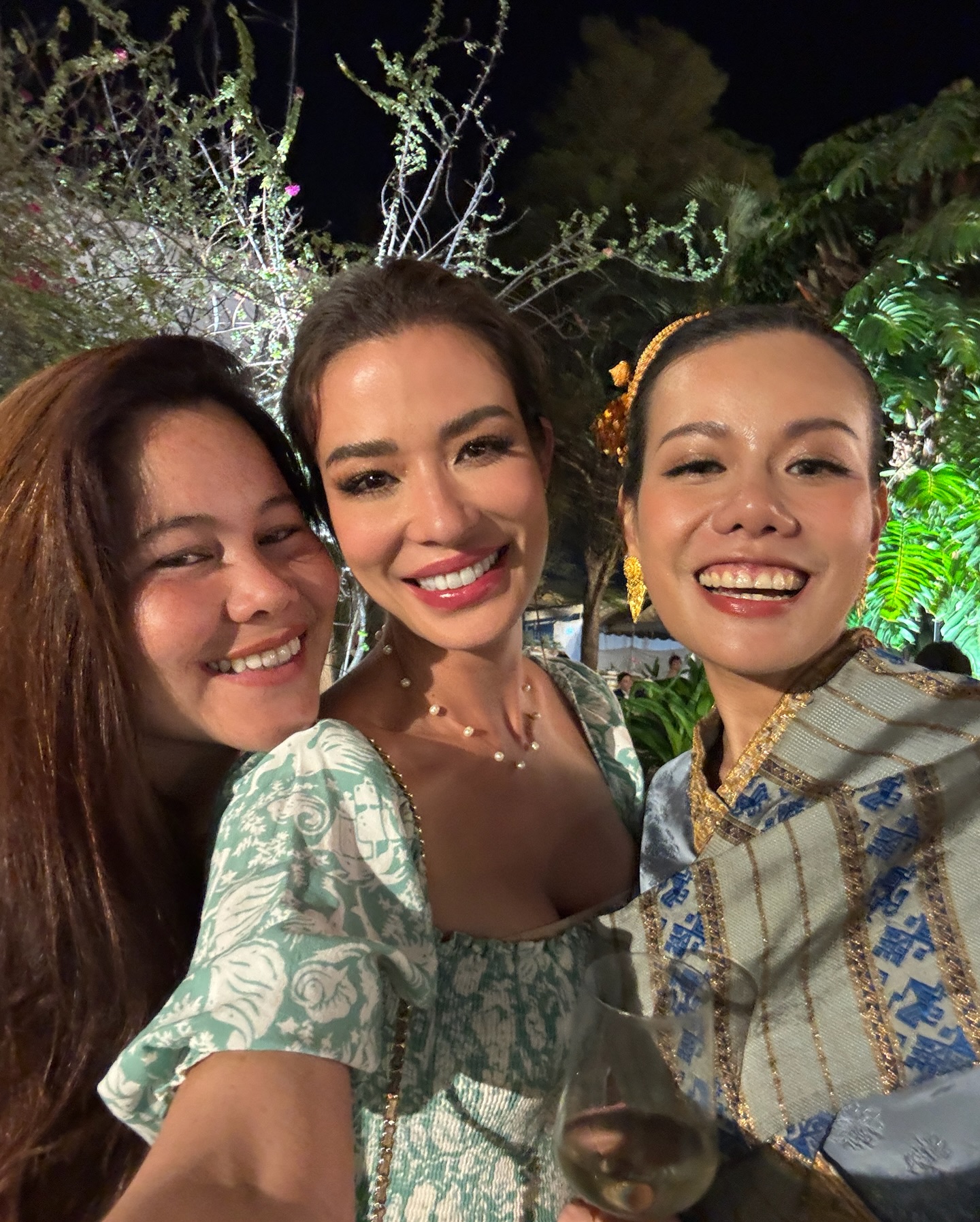 ซูซี่ - สุษิรา แอนจิลีน่า แน่นหนา