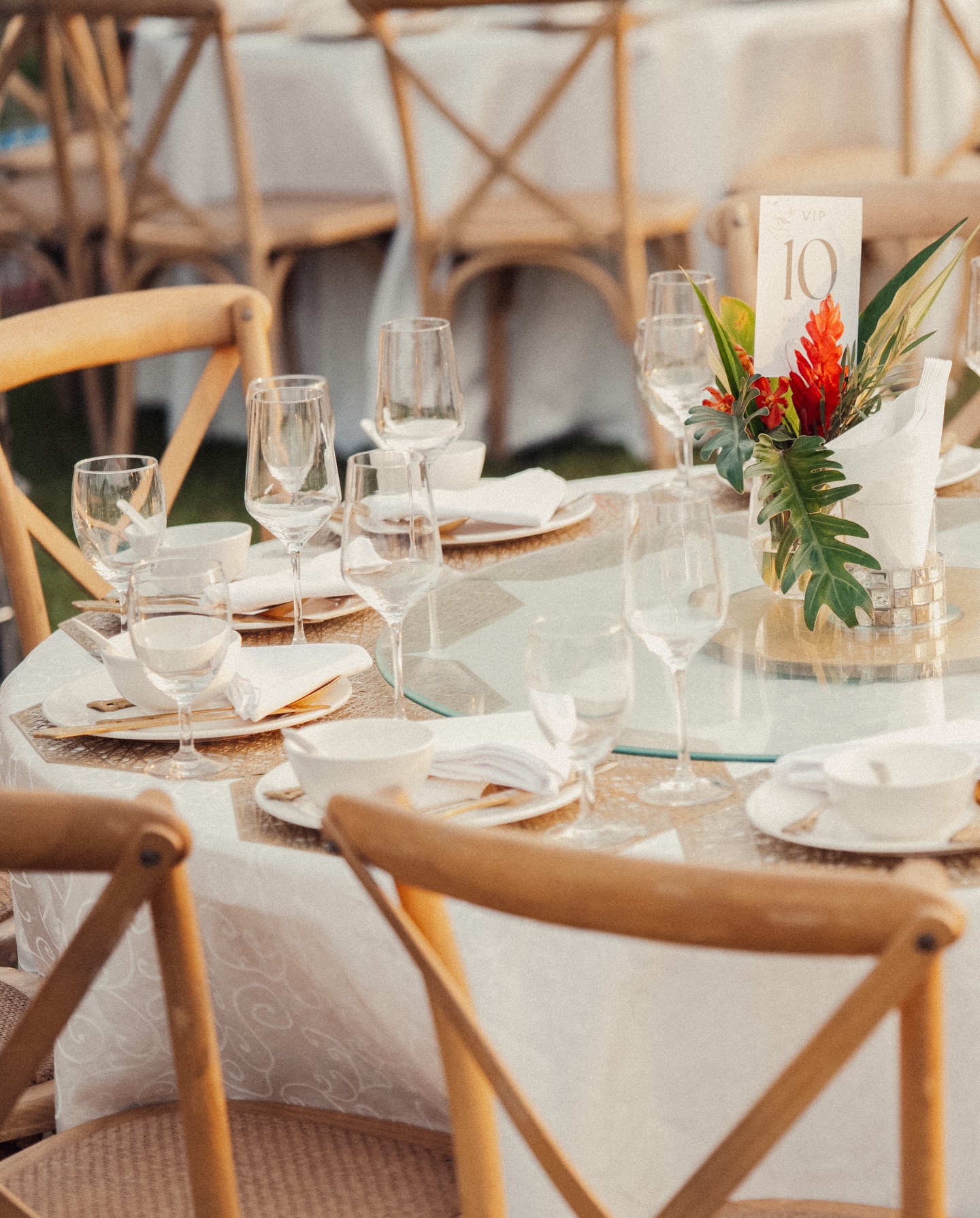 ซูซี่ - สุษิรา แอนจิลีน่า แน่นหนา