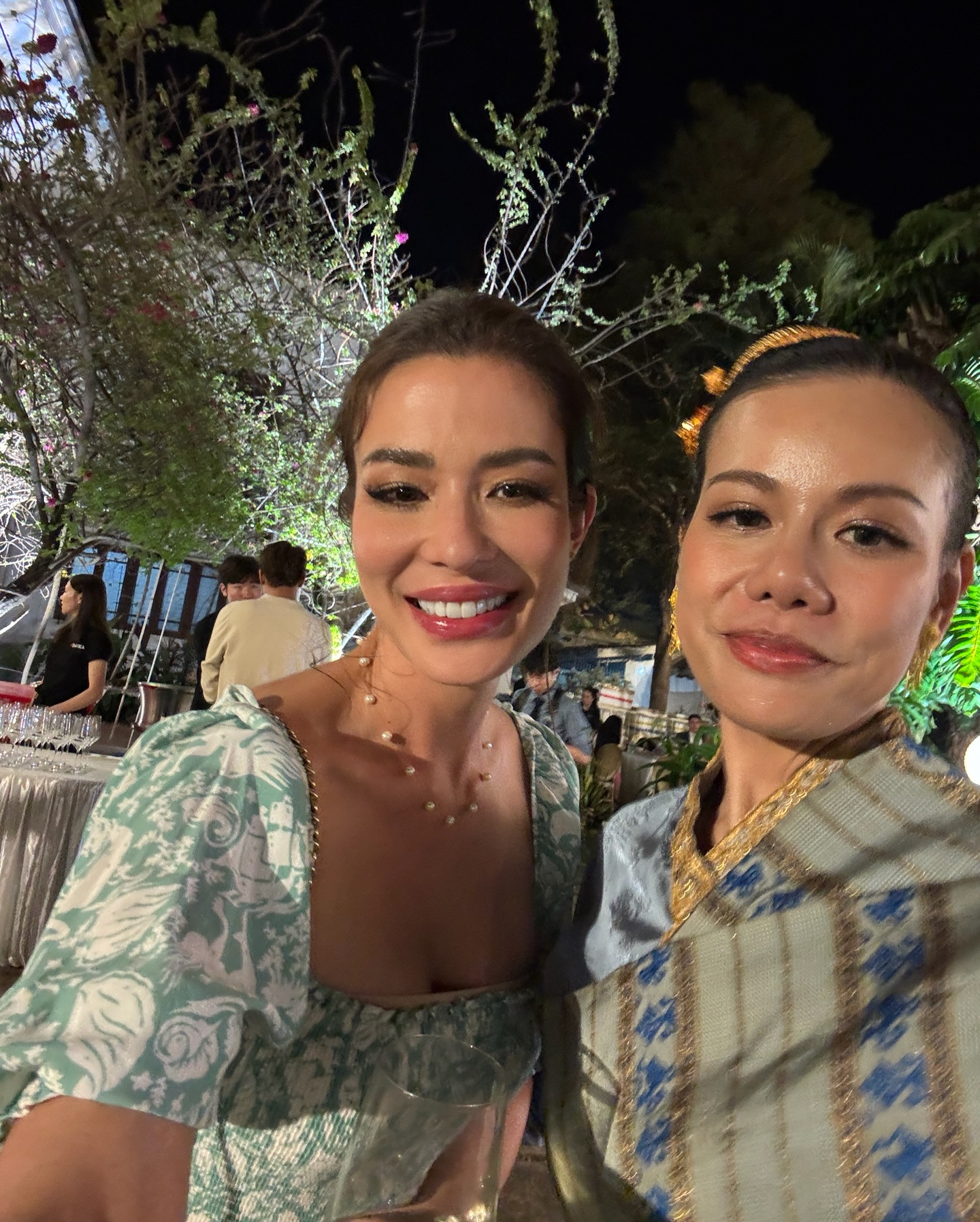 ซูซี่ - สุษิรา แอนจิลีน่า แน่นหนา