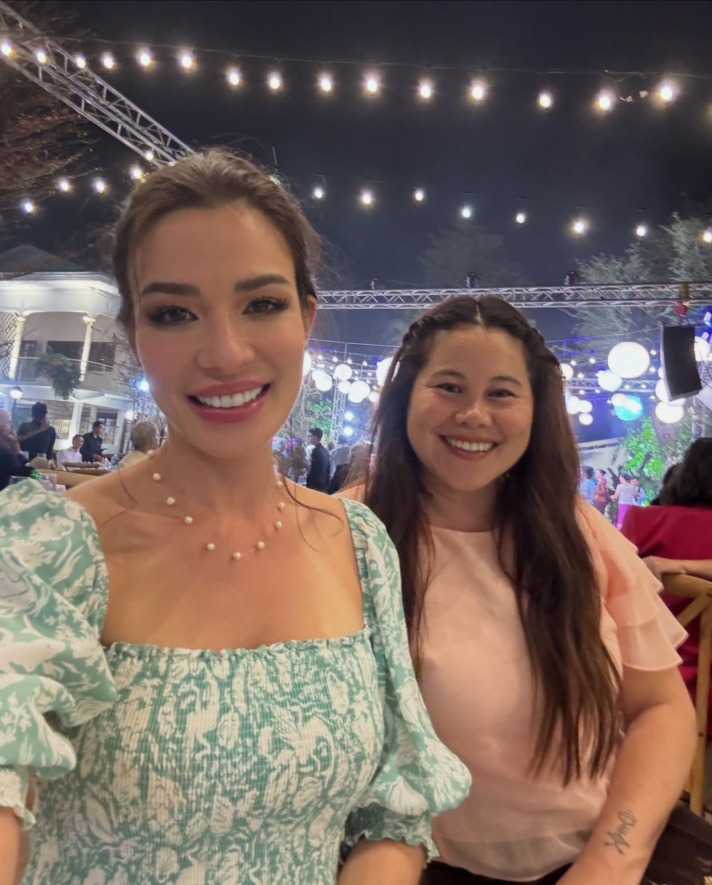 ซูซี่ - สุษิรา แอนจิลีน่า แน่นหนา