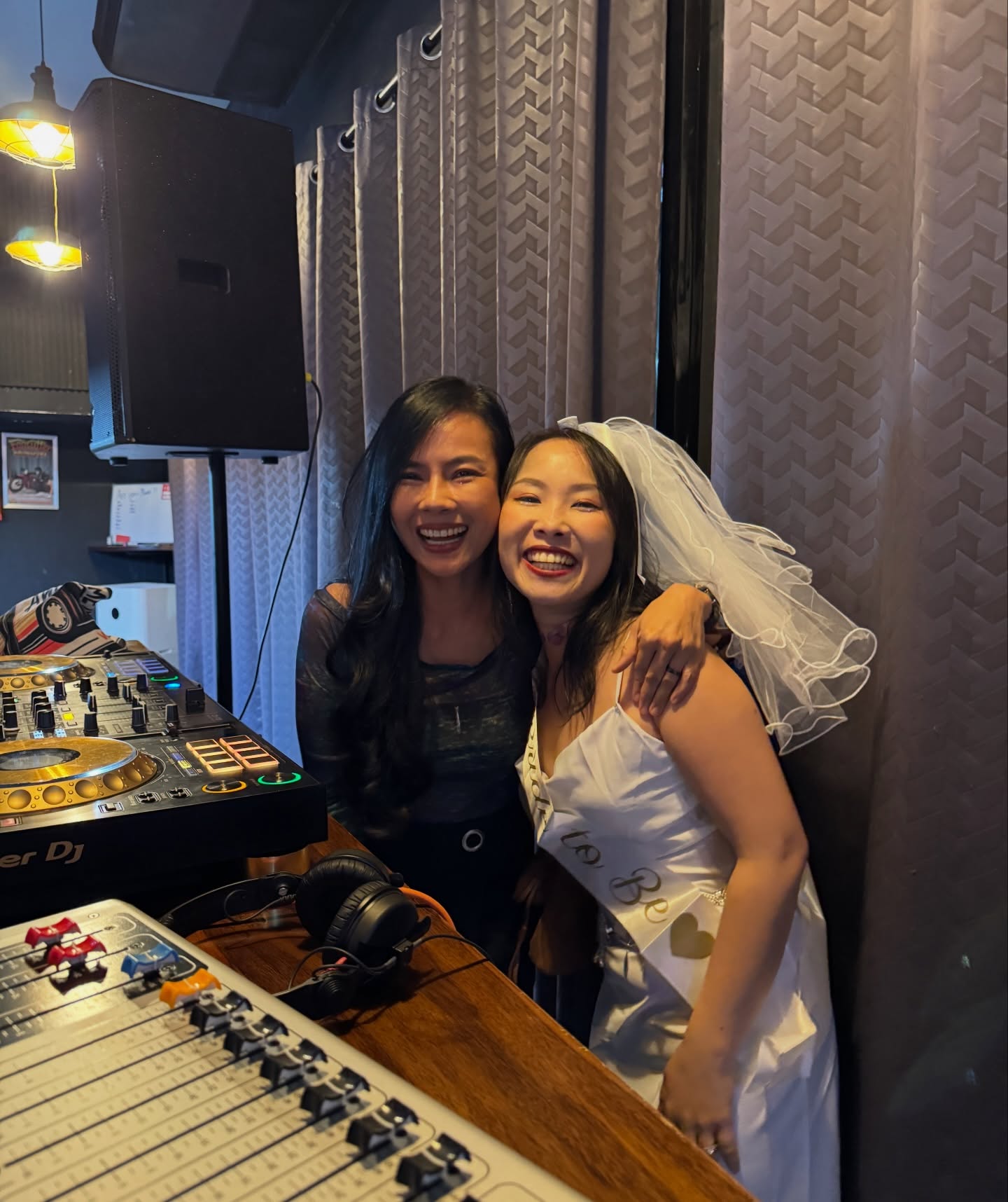 ซูซี่ - สุษิรา แอนจิลีน่า แน่นหนา