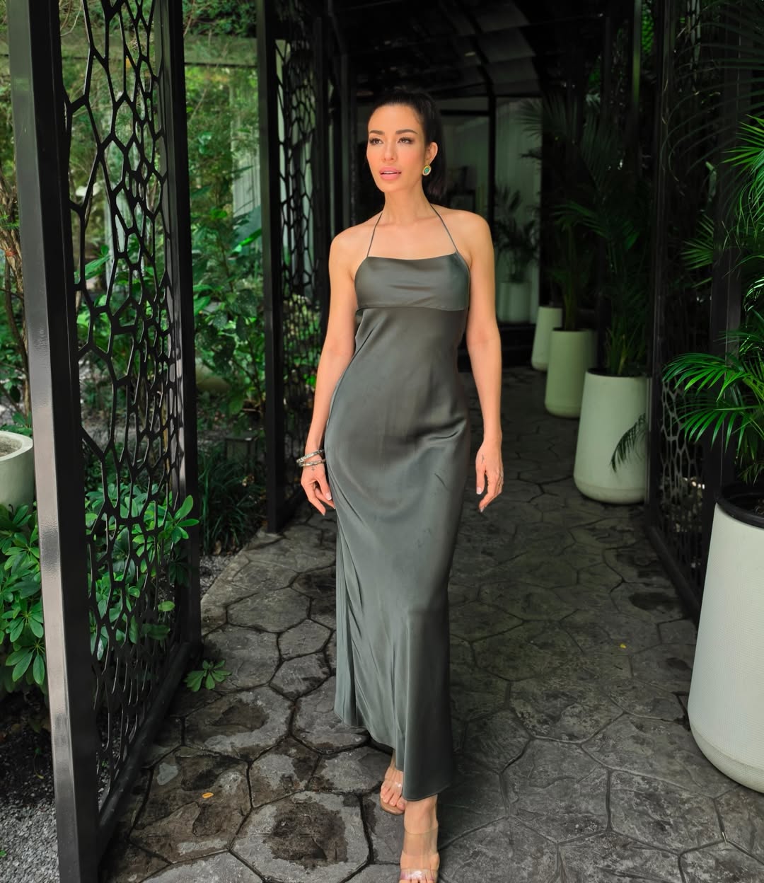 ซูซี่ - สุษิรา แอนจิลีน่า แน่นหนา