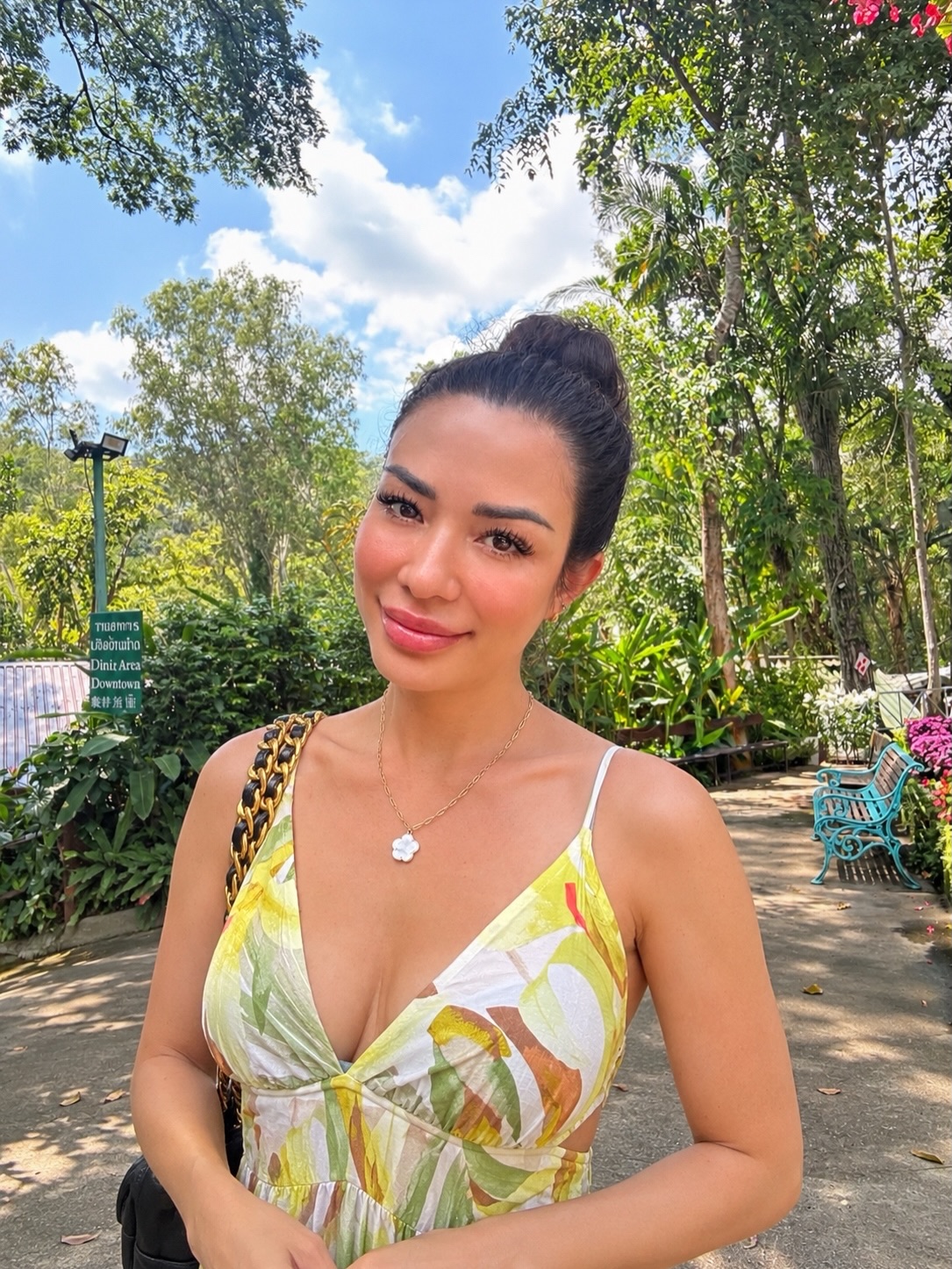 ซูซี่ - สุษิรา แอนจิลีน่า แน่นหนา