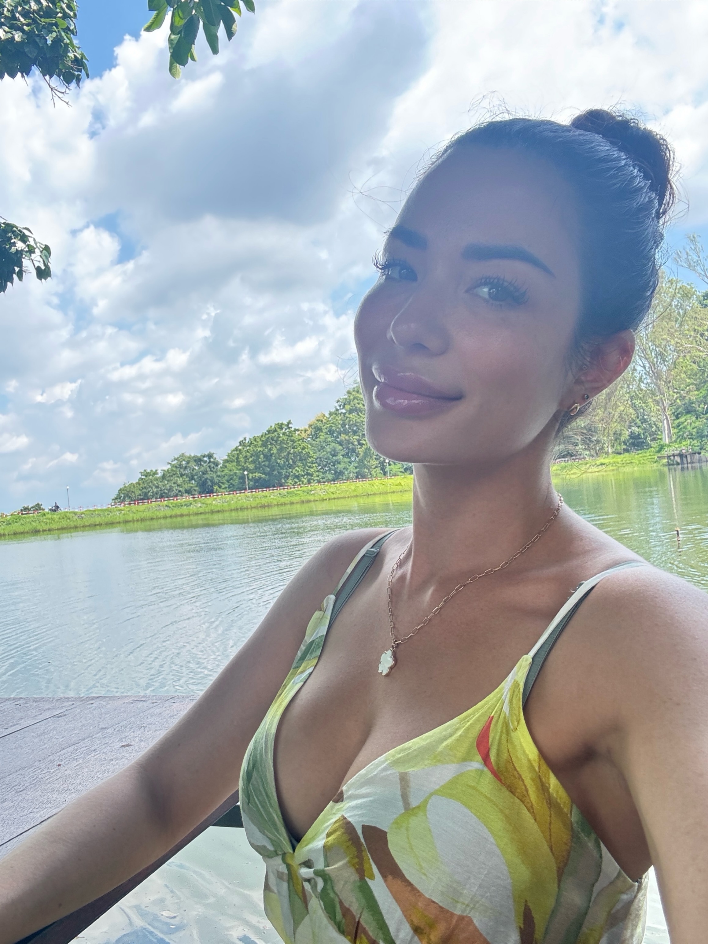 ซูซี่ - สุษิรา แอนจิลีน่า แน่นหนา