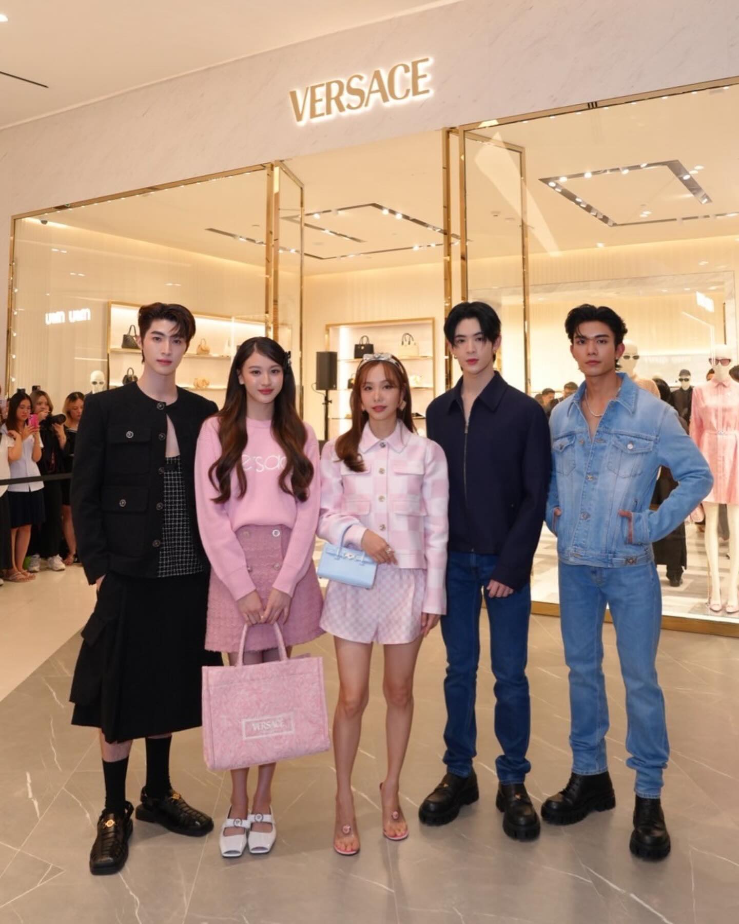 เจมส์ - ศุภมงคล วงศ์วิสุทธิ์
