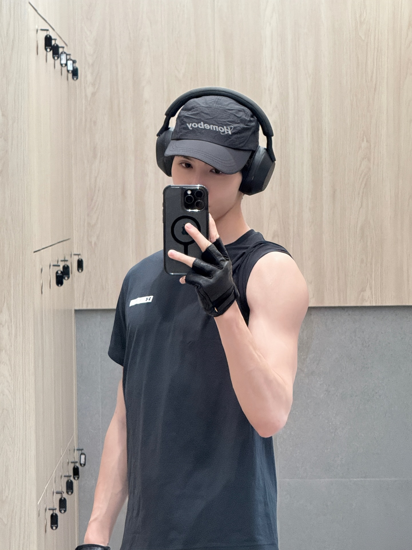 เจมส์ - ศุภมงคล วงศ์วิสุทธิ์