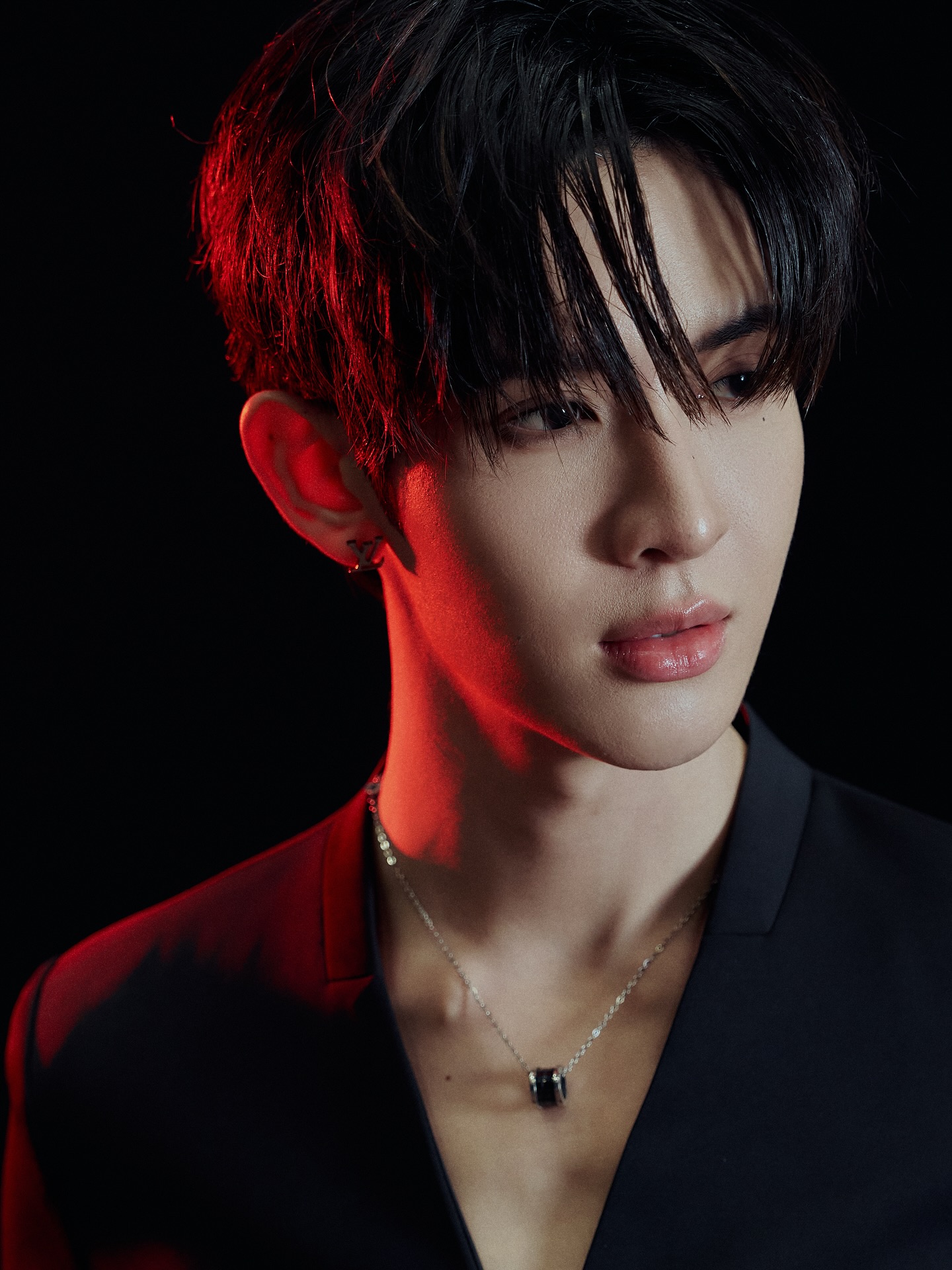 เจมส์ - ศุภมงคล วงศ์วิสุทธิ์