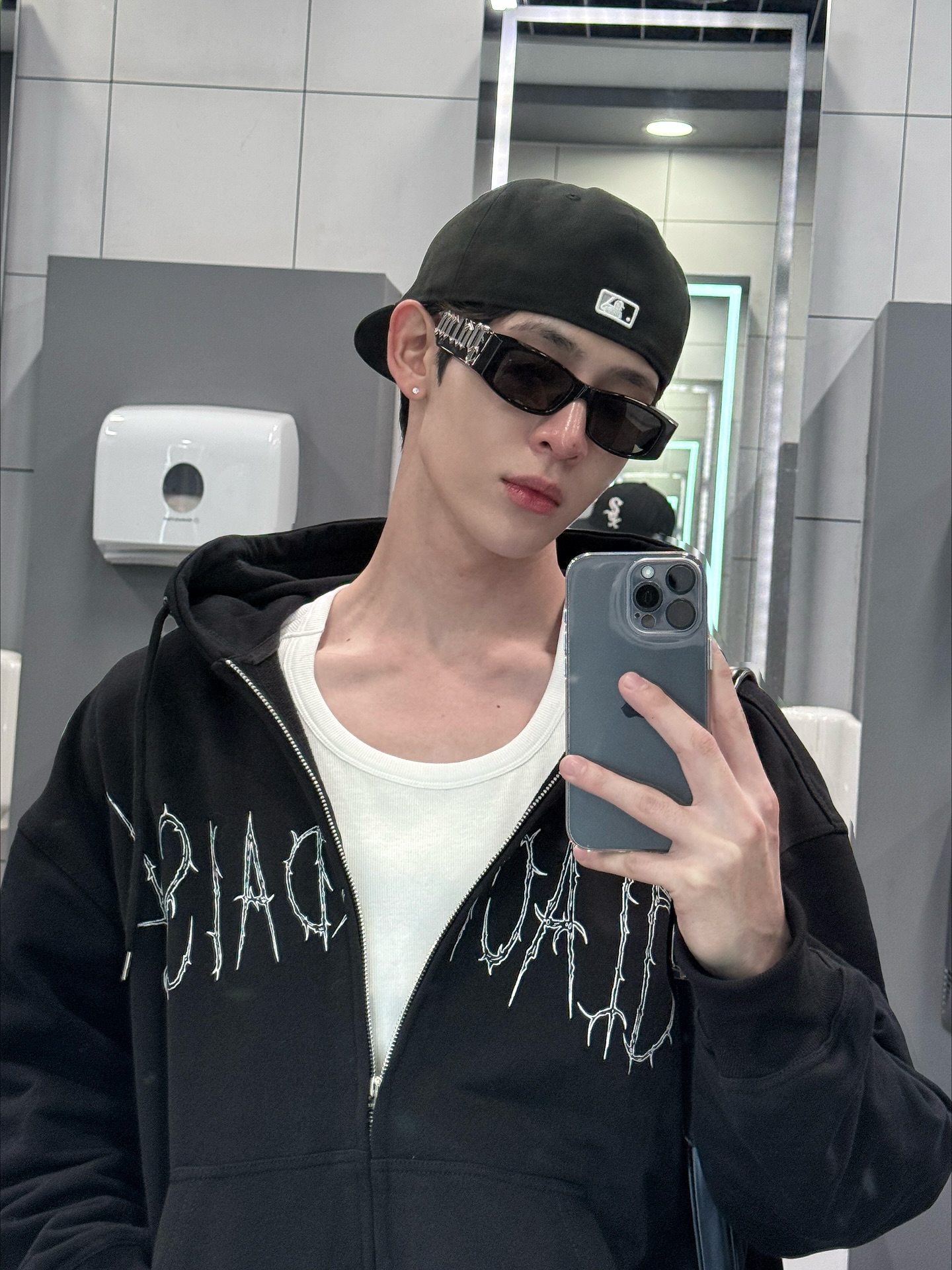 เจมส์ - ศุภมงคล วงศ์วิสุทธิ์