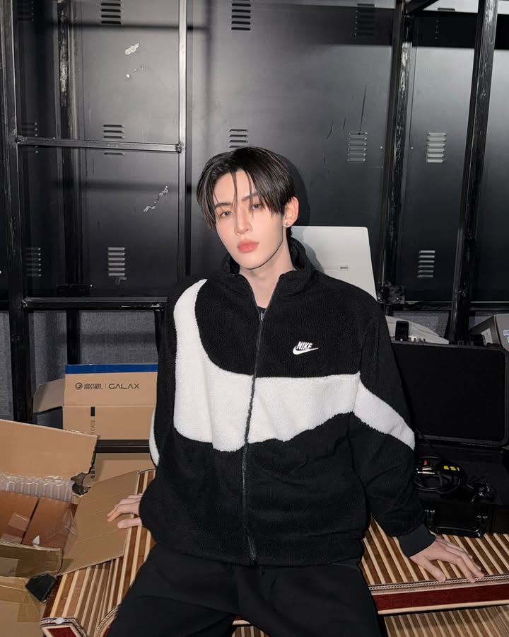 เจมส์ - ศุภมงคล วงศ์วิสุทธิ์