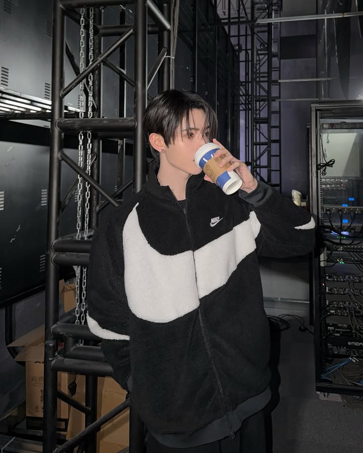 เจมส์ - ศุภมงคล วงศ์วิสุทธิ์