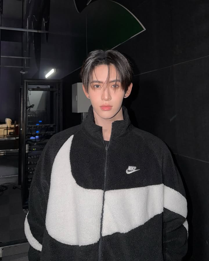 เจมส์ - ศุภมงคล วงศ์วิสุทธิ์