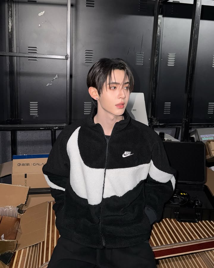 เจมส์ - ศุภมงคล วงศ์วิสุทธิ์