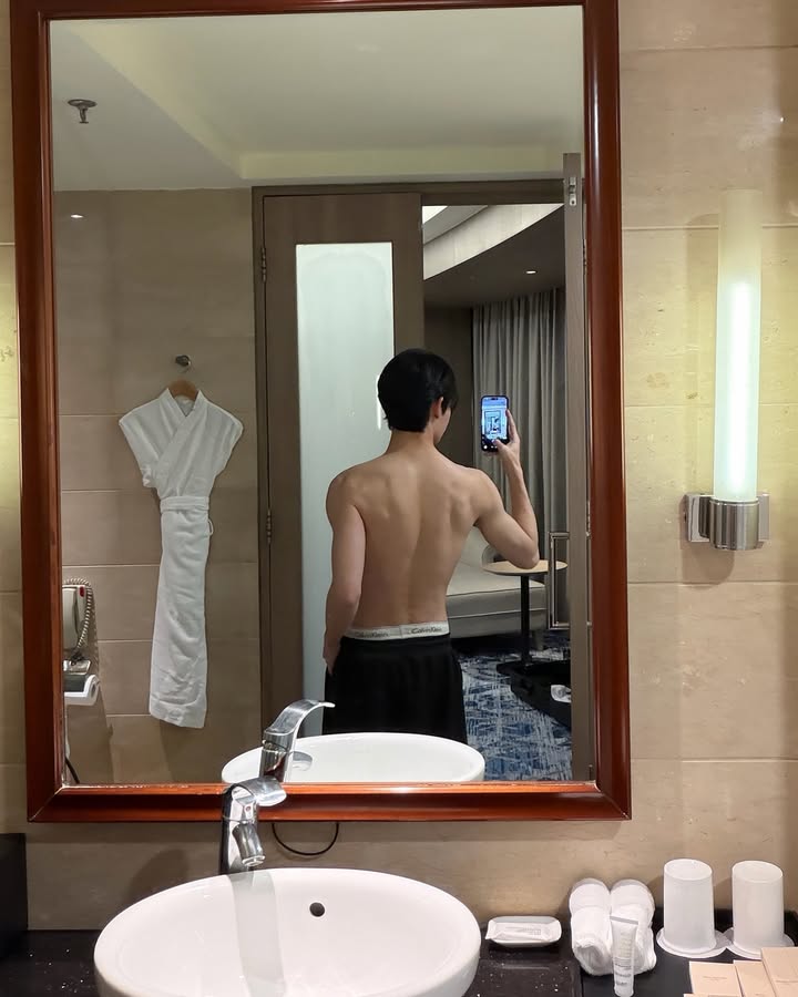 เจมส์ - ศุภมงคล วงศ์วิสุทธิ์