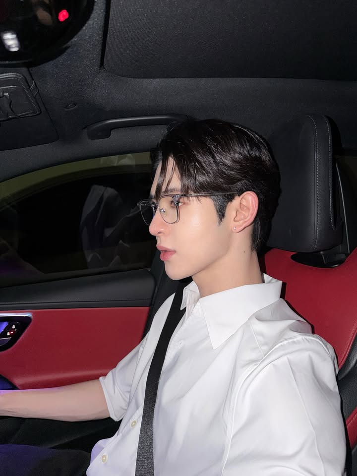 เจมส์ - ศุภมงคล วงศ์วิสุทธิ์