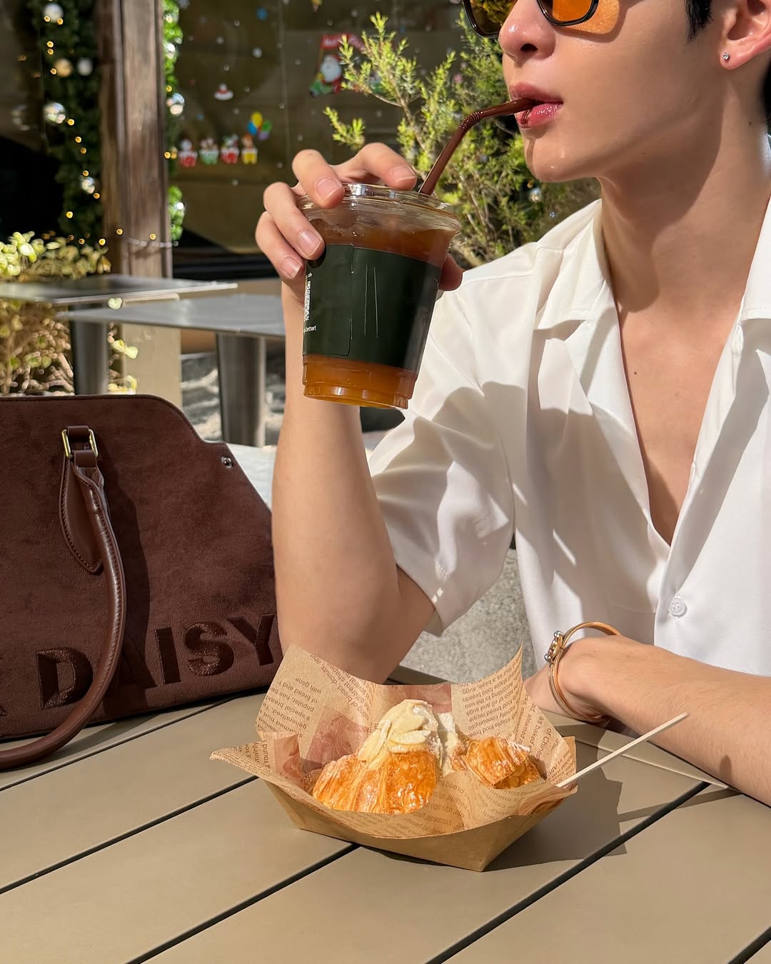 เจมส์ - ศุภมงคล วงศ์วิสุทธิ์