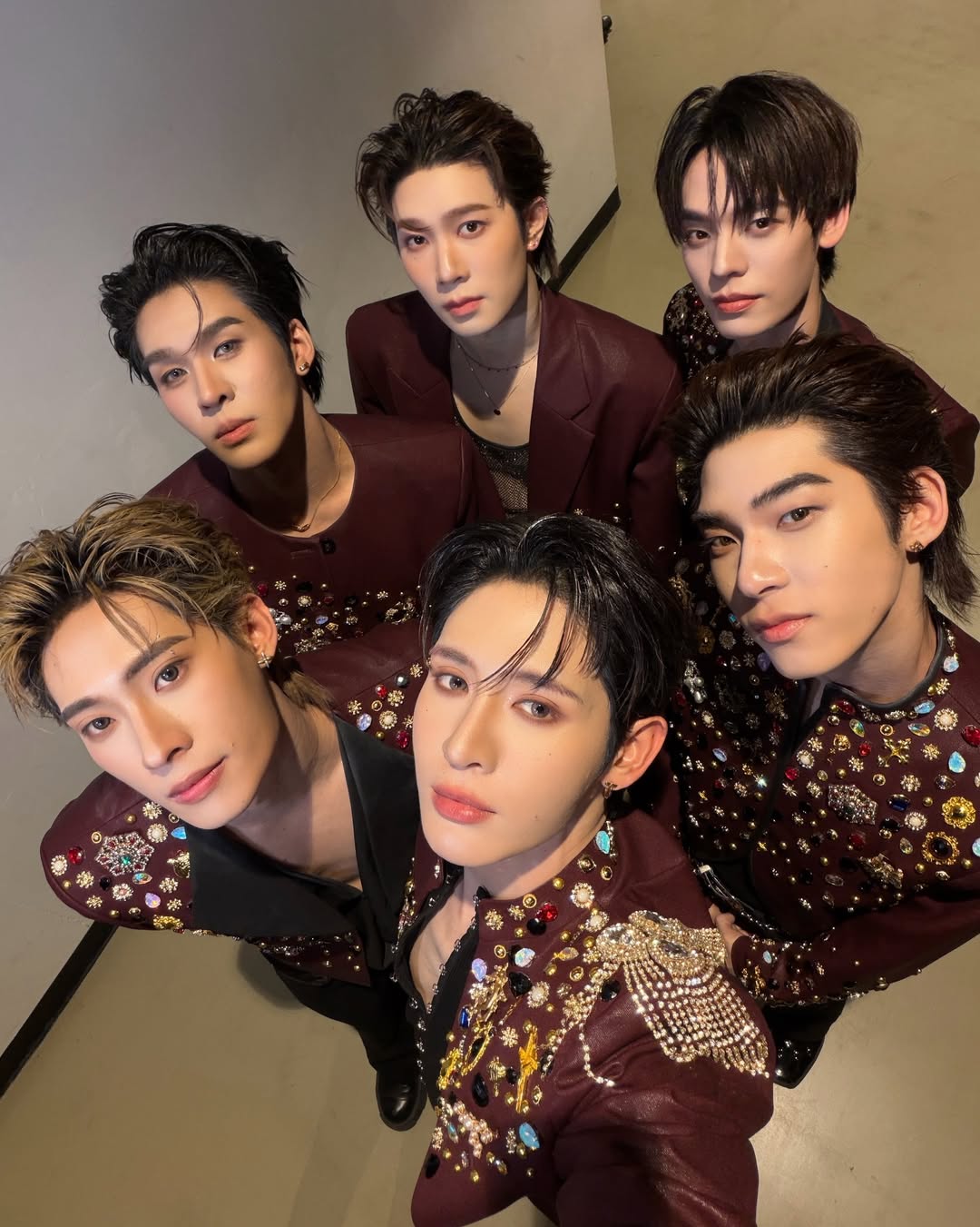 เจมส์ - ศุภมงคล วงศ์วิสุทธิ์