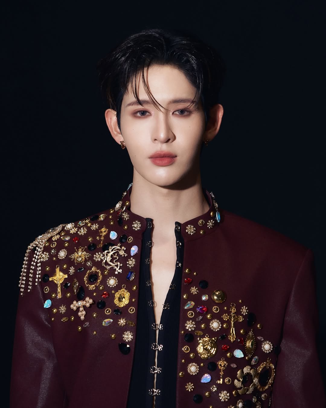 เจมส์ - ศุภมงคล วงศ์วิสุทธิ์