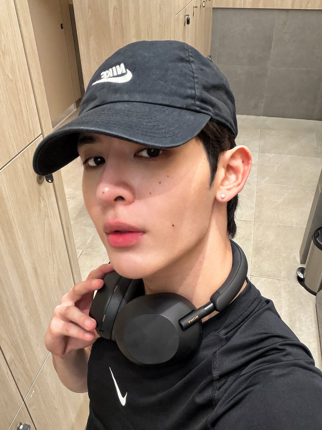 เจมส์ - ศุภมงคล วงศ์วิสุทธิ์