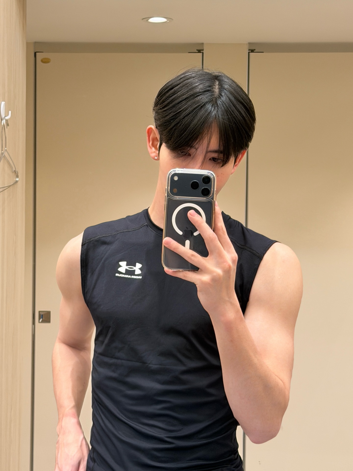 เจมส์ - ศุภมงคล วงศ์วิสุทธิ์