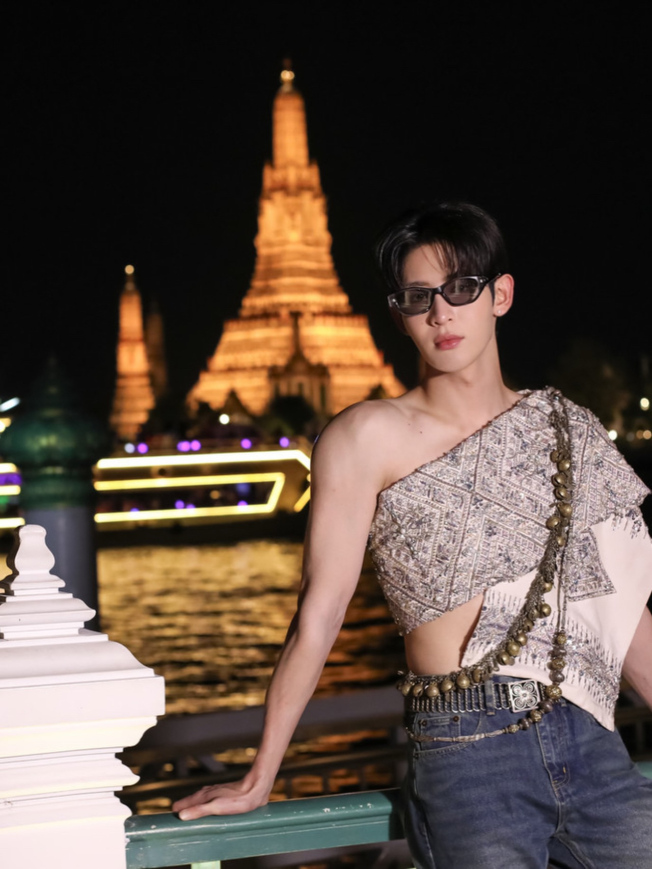 เจมส์ - ศุภมงคล วงศ์วิสุทธิ์