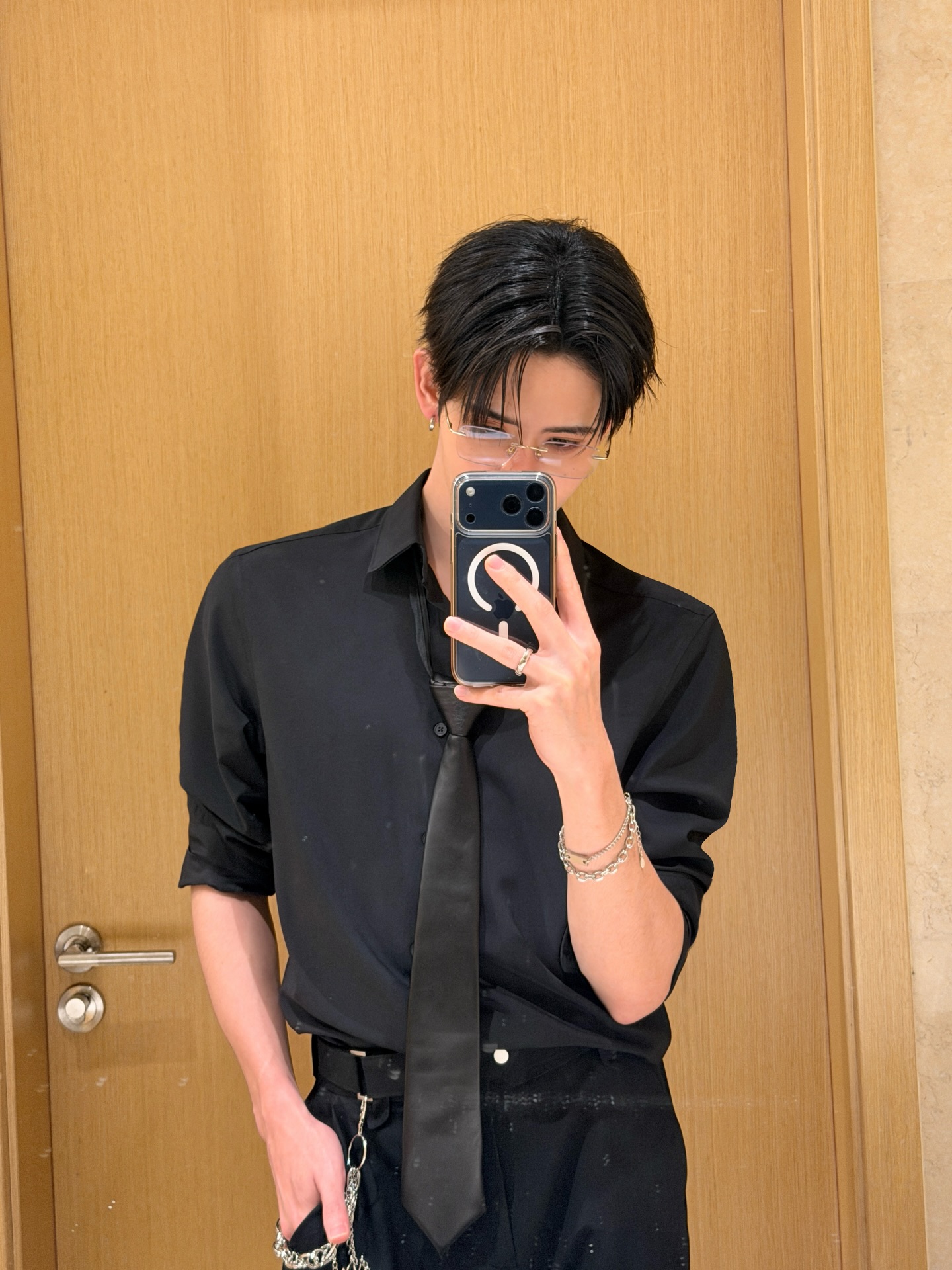 เจมส์ - ศุภมงคล วงศ์วิสุทธิ์