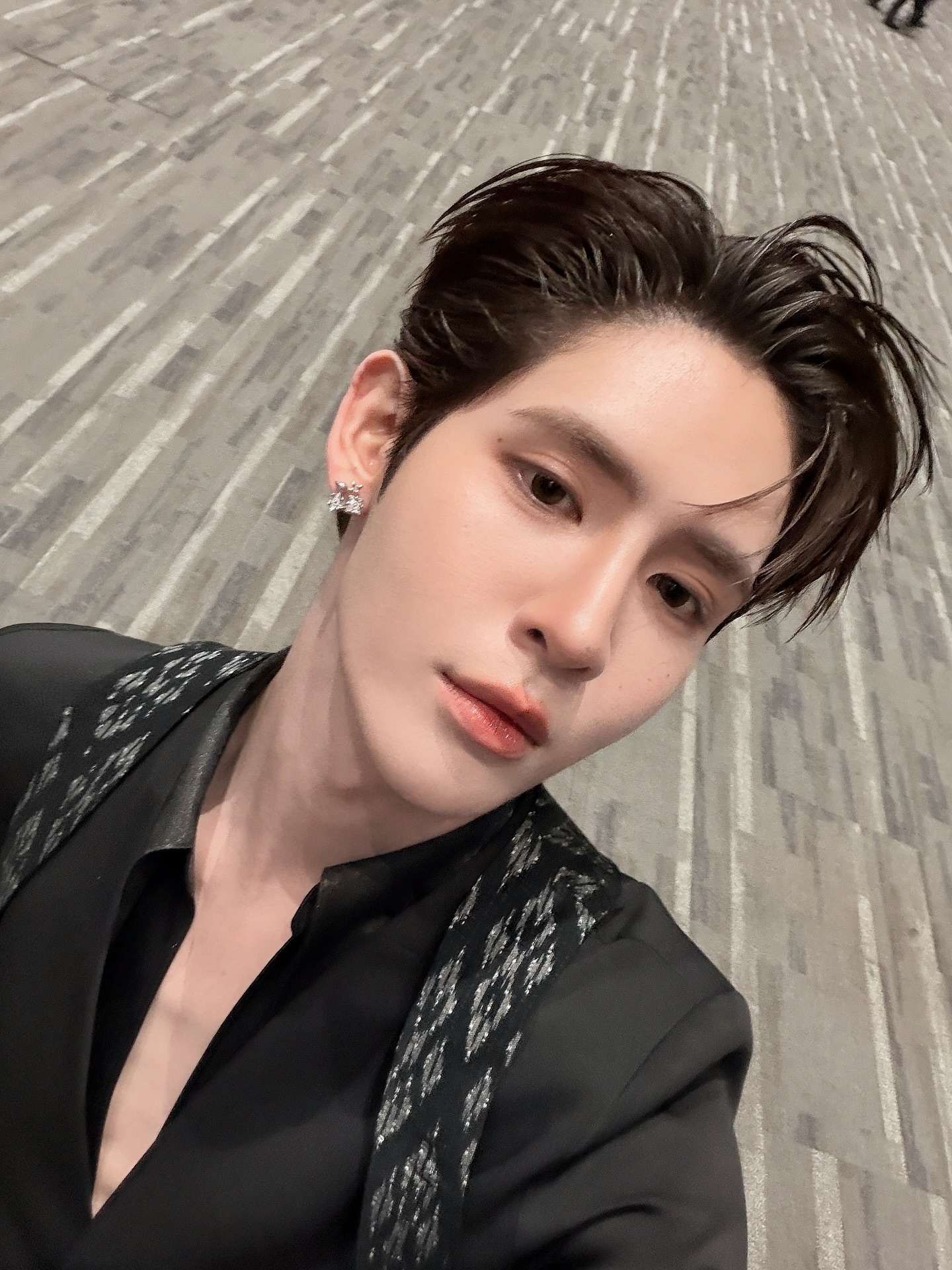 เจมส์ - ศุภมงคล วงศ์วิสุทธิ์