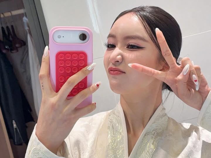 จูน - ณัณณิริณ วโรกรวัชรคุณ