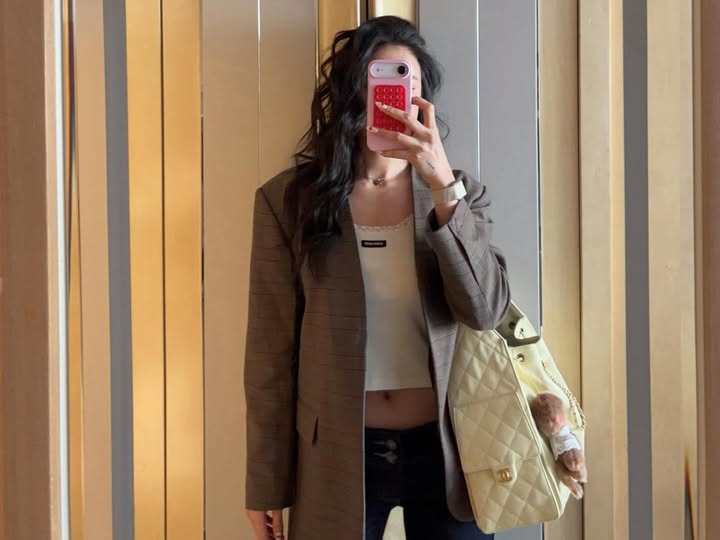 จูน - ณัณณิริณ วโรกรวัชรคุณ