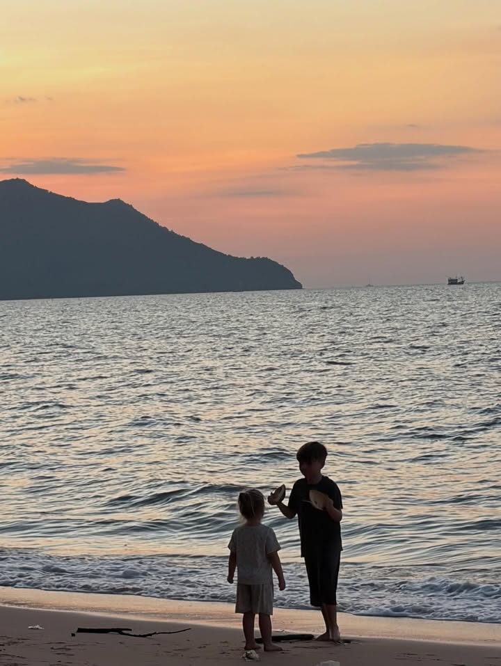 จูน - ณัณณิริณ วโรกรวัชรคุณ