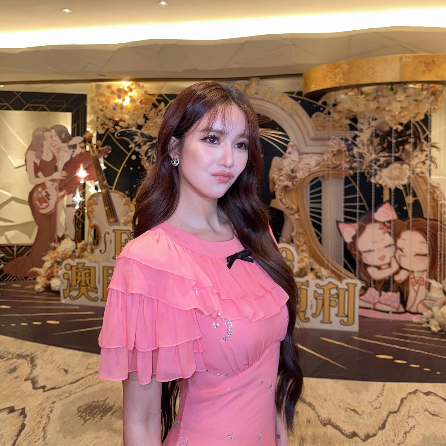 จูน - ณัณณิริณ วโรกรวัชรคุณ