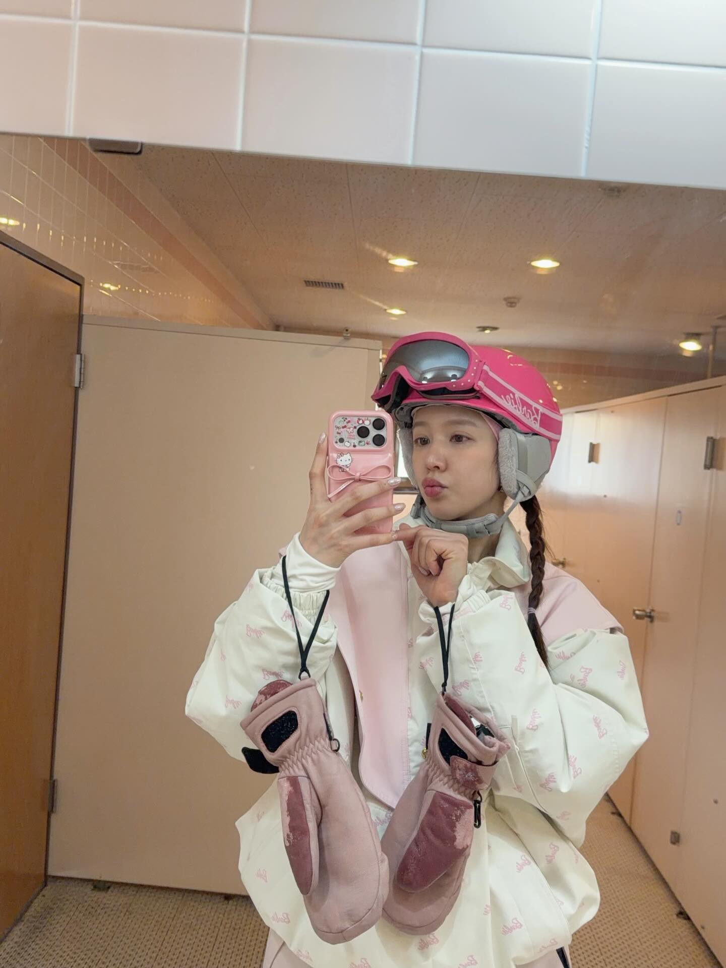 จูน - ณัณณิริณ วโรกรวัชรคุณ