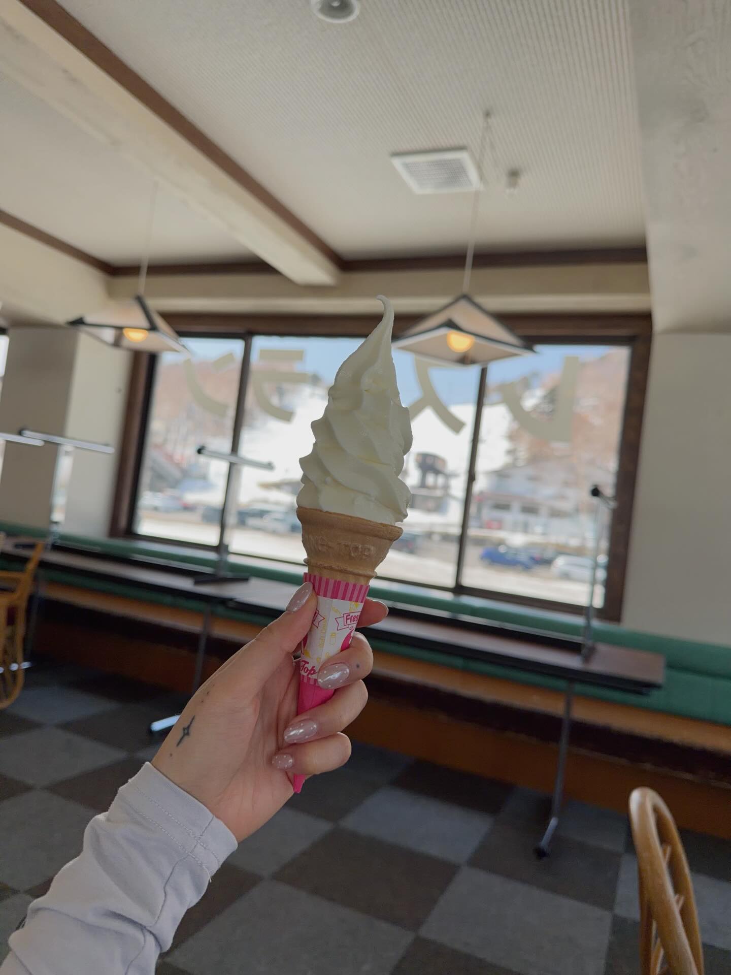 จูน - ณัณณิริณ วโรกรวัชรคุณ