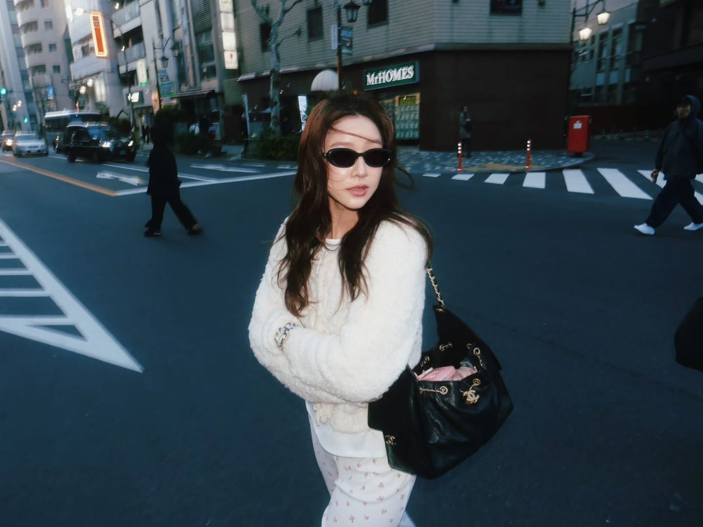 จูน - ณัณณิริณ วโรกรวัชรคุณ