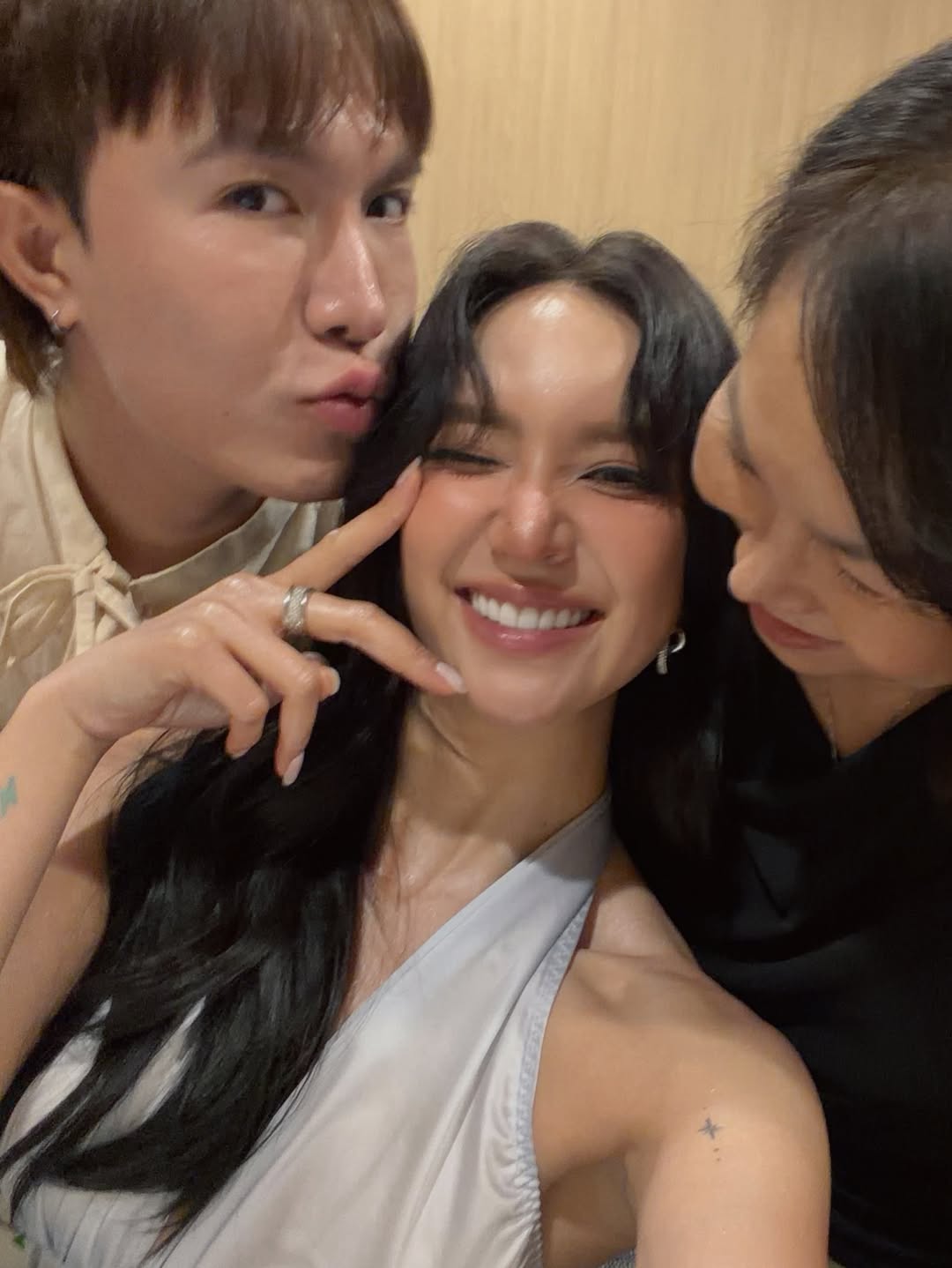 จูน - ณัณณิริณ วโรกรวัชรคุณ