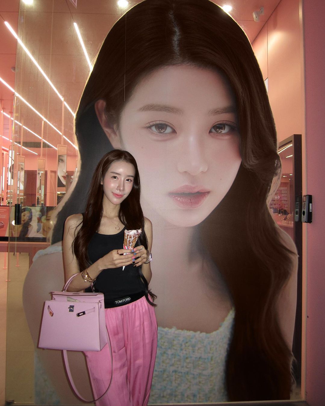 อิ๊งค์ - ภัทรานิษฐ์ วิริยะบำรุงกิจ