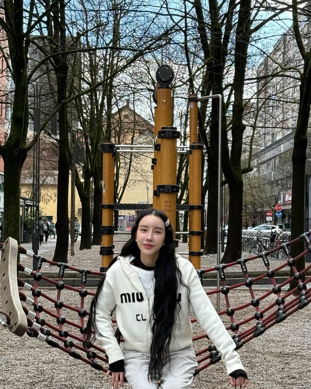 อิ๊งค์ - ภัทรานิษฐ์ วิริยะบำรุงกิจ