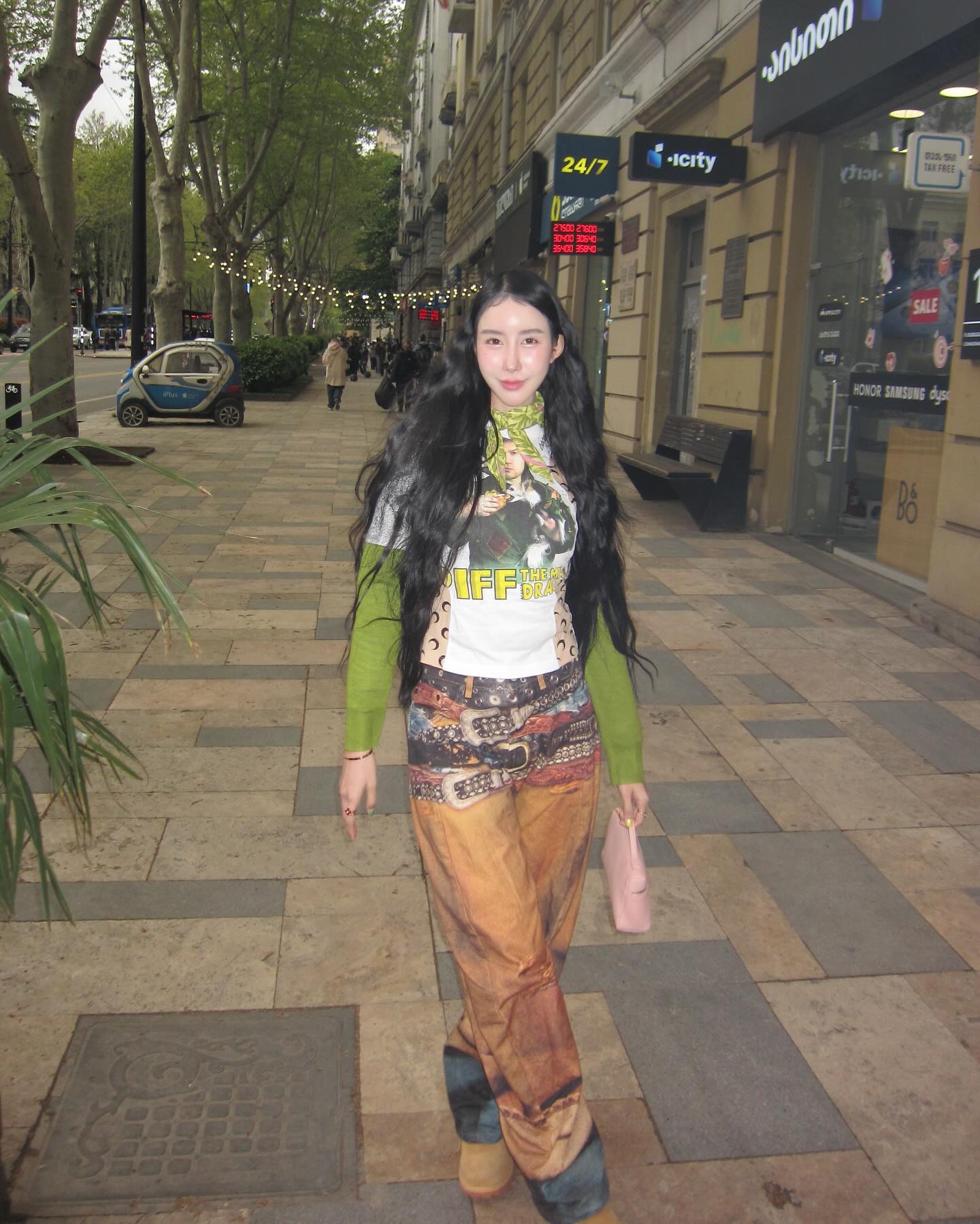 อิ๊งค์ - ภัทรานิษฐ์ วิริยะบำรุงกิจ
