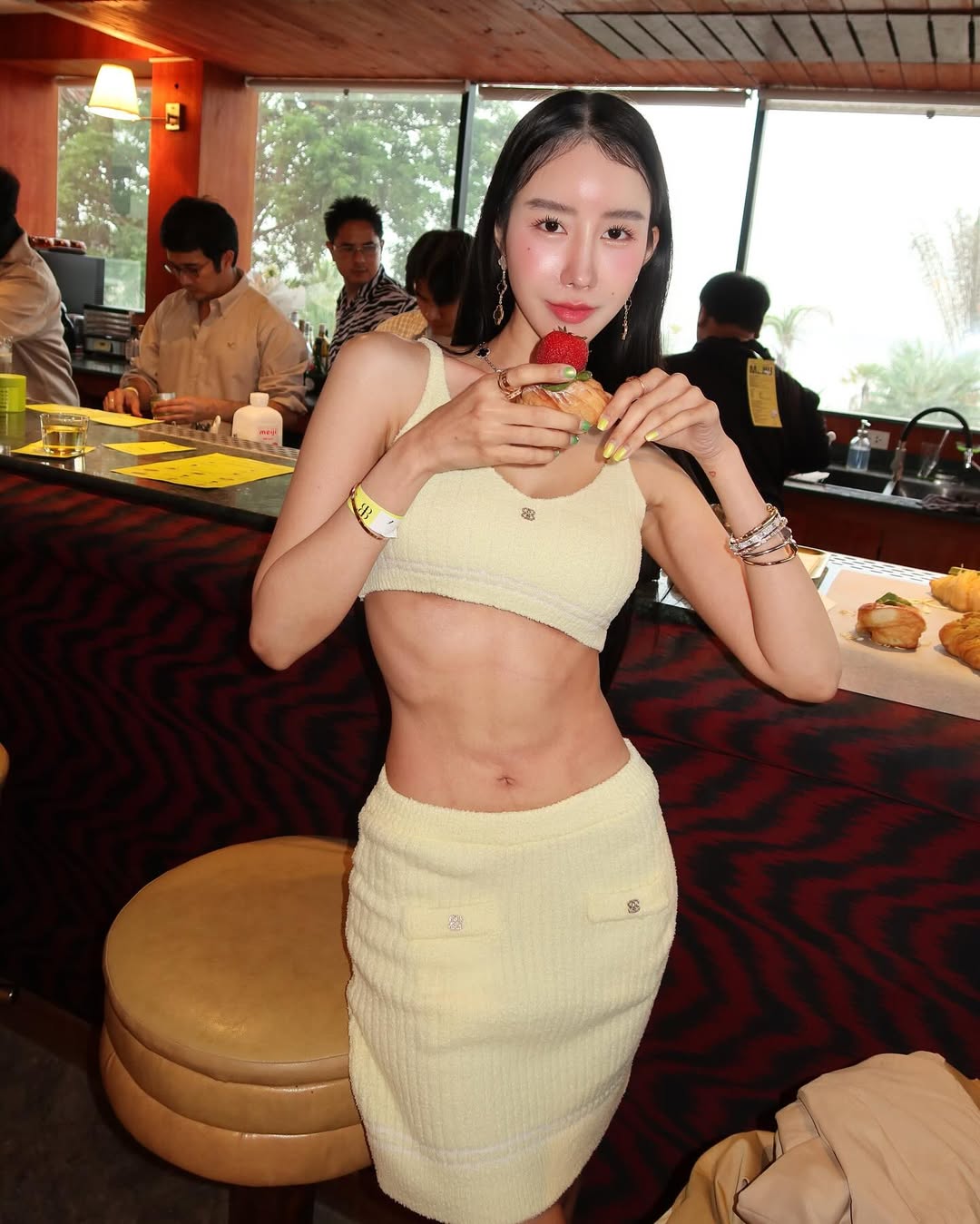อิ๊งค์ - ภัทรานิษฐ์ วิริยะบำรุงกิจ