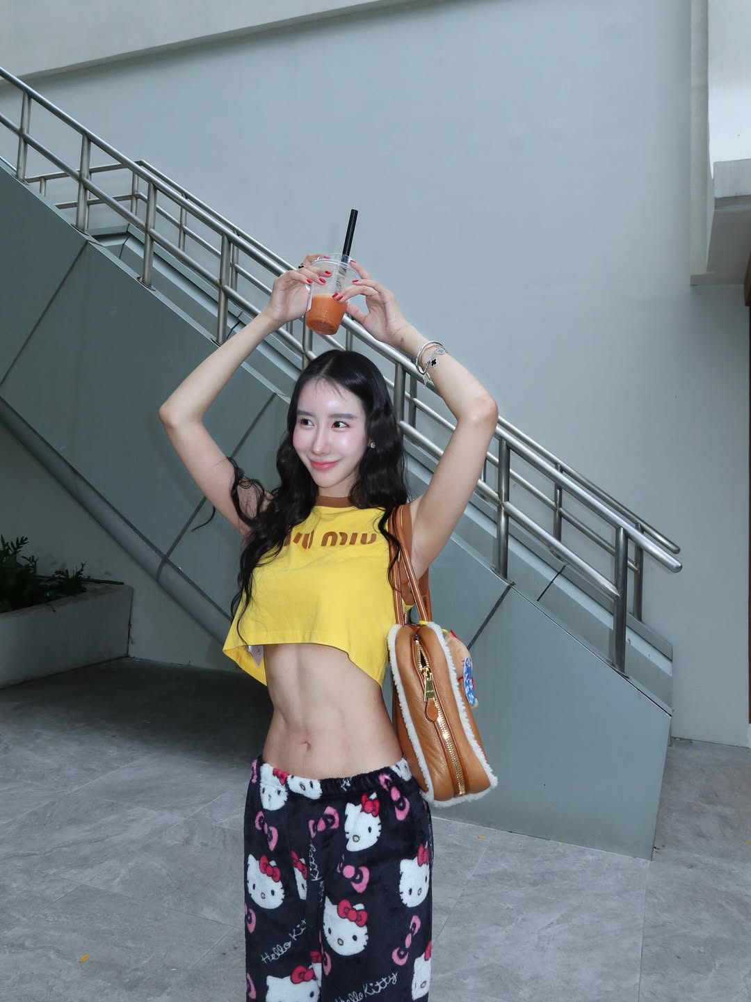 อิ๊งค์ - ภัทรานิษฐ์ วิริยะบำรุงกิจ