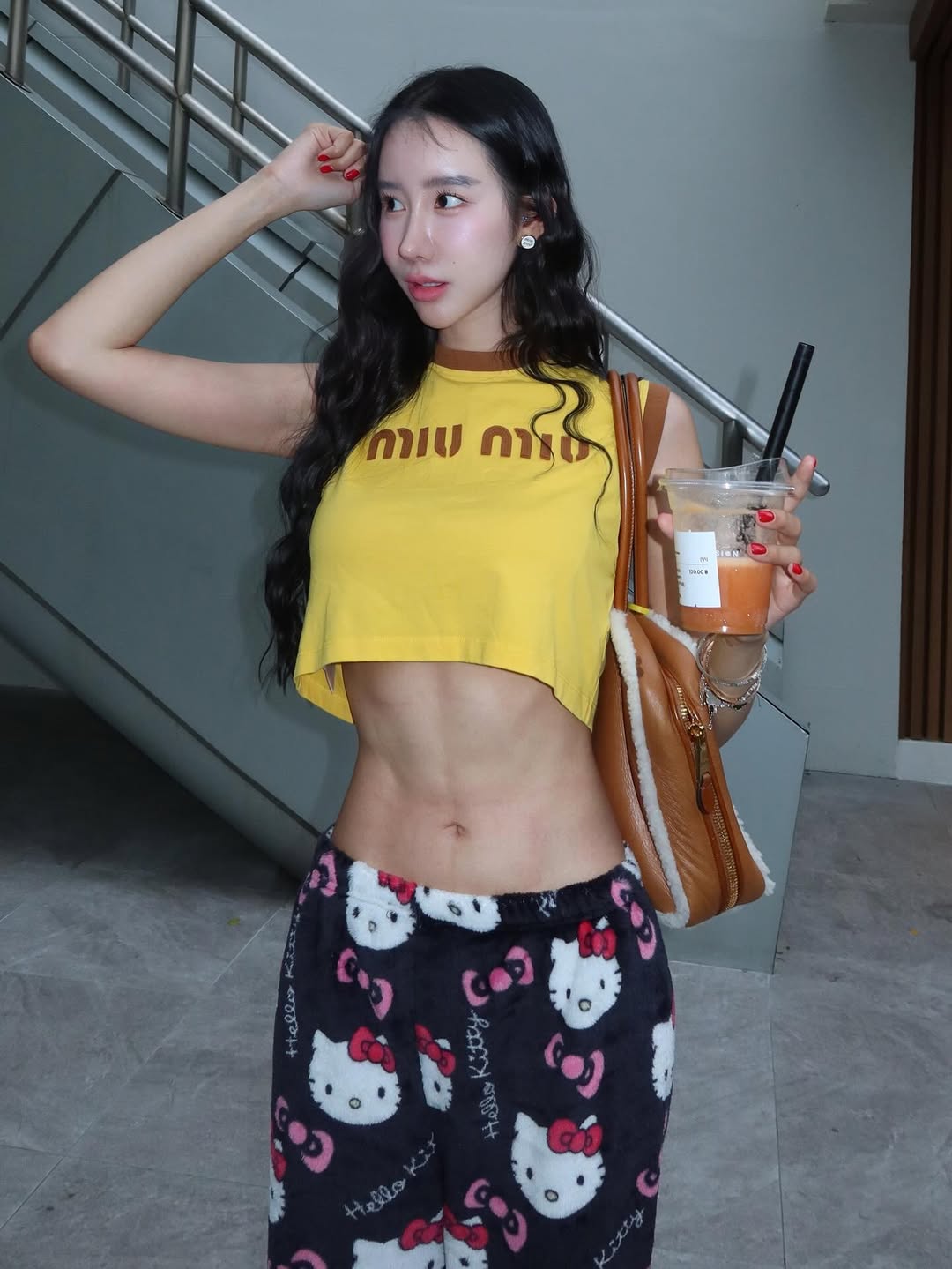 อิ๊งค์ - ภัทรานิษฐ์ วิริยะบำรุงกิจ