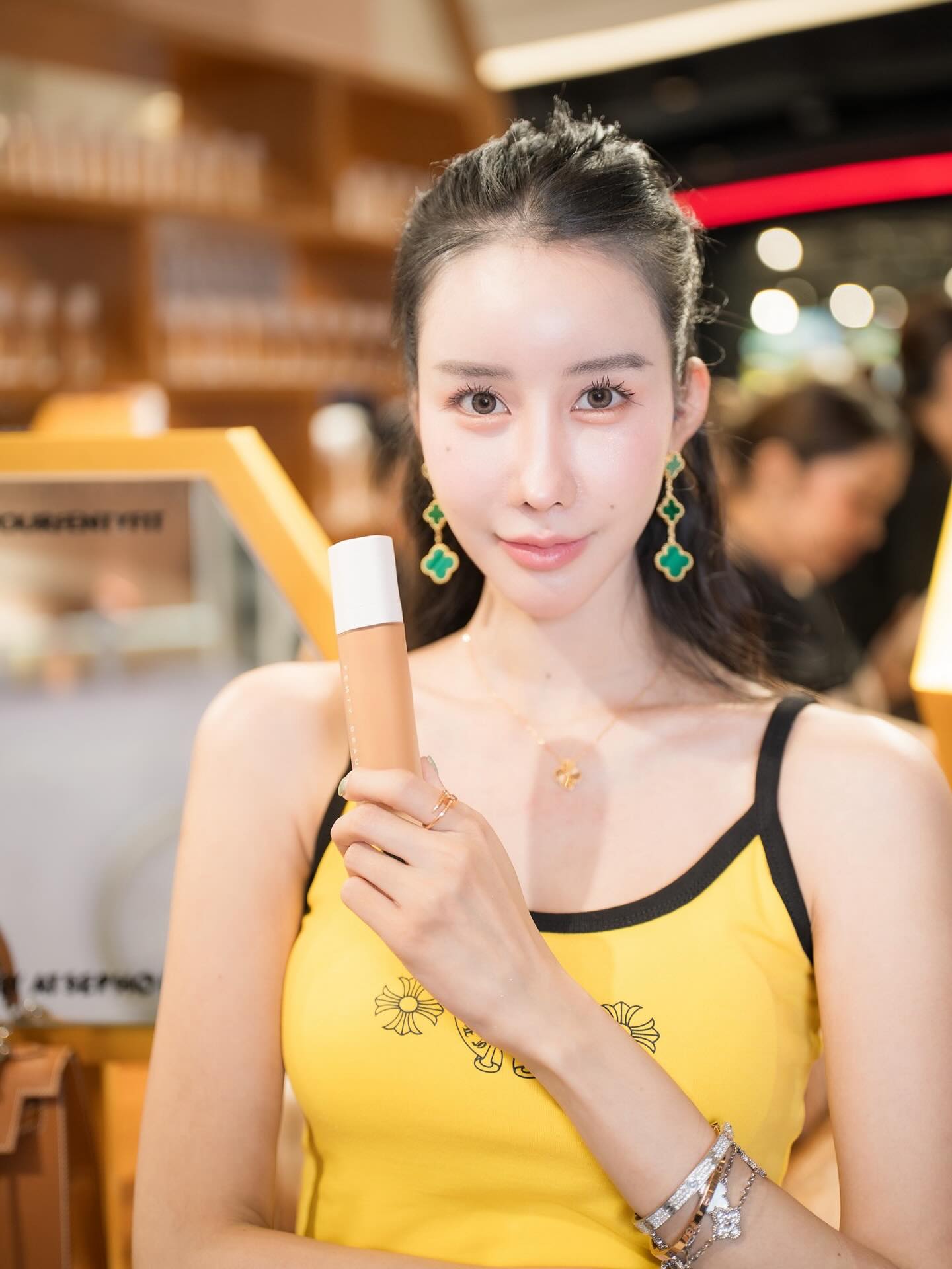 อิ๊งค์ - ภัทรานิษฐ์ วิริยะบำรุงกิจ