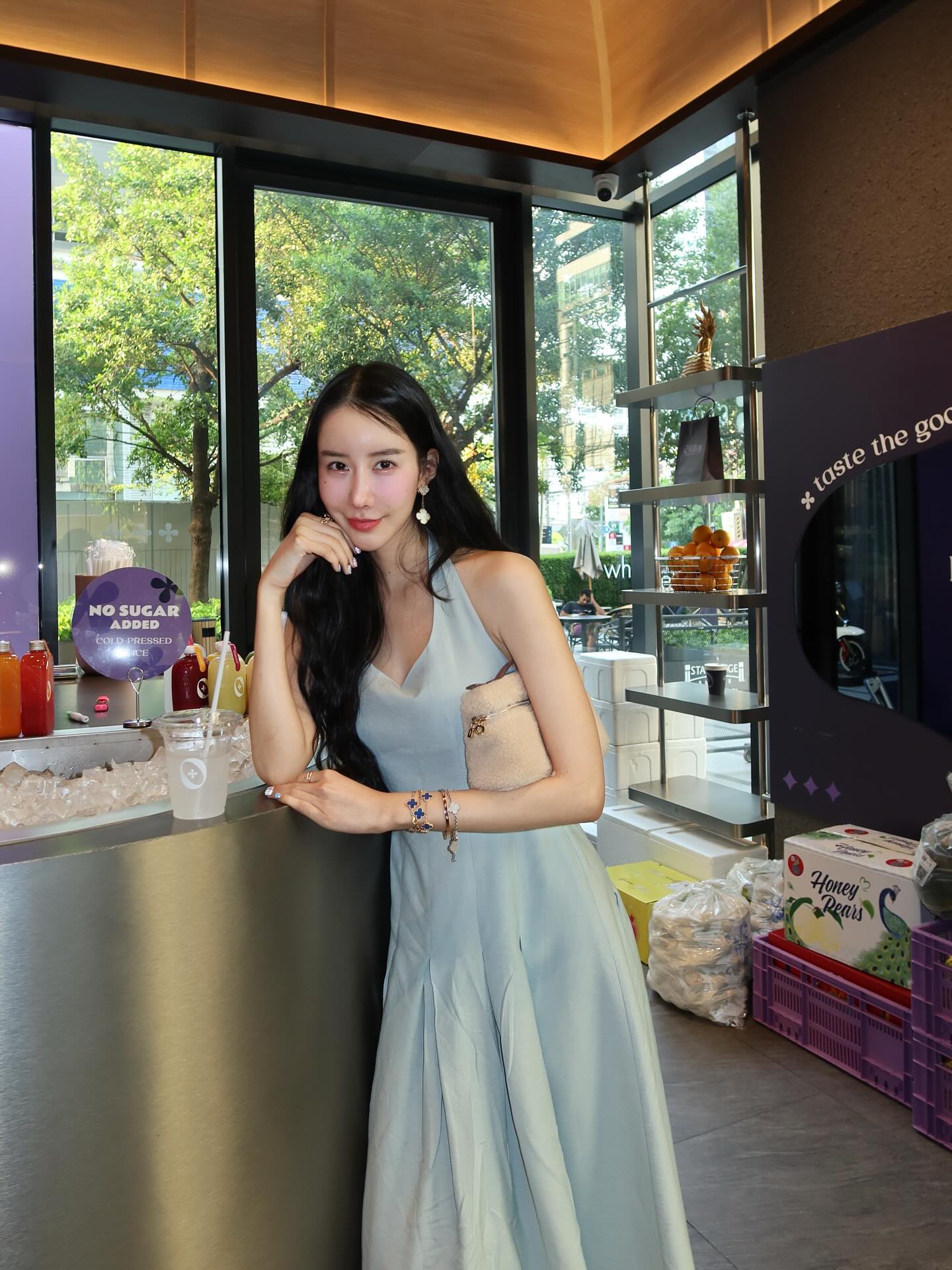 อิ๊งค์ - ภัทรานิษฐ์ วิริยะบำรุงกิจ